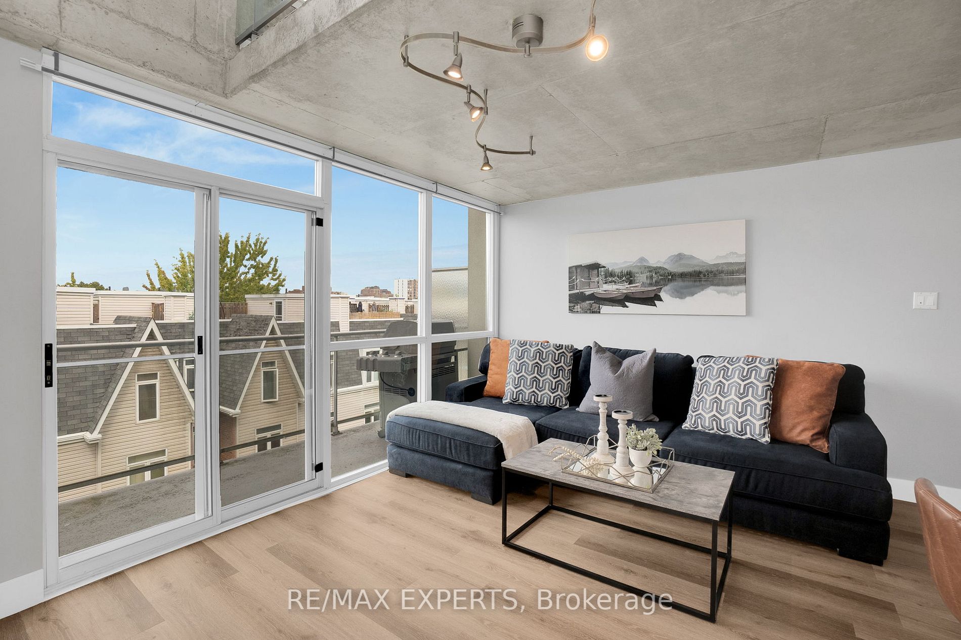 954 King St W, #522