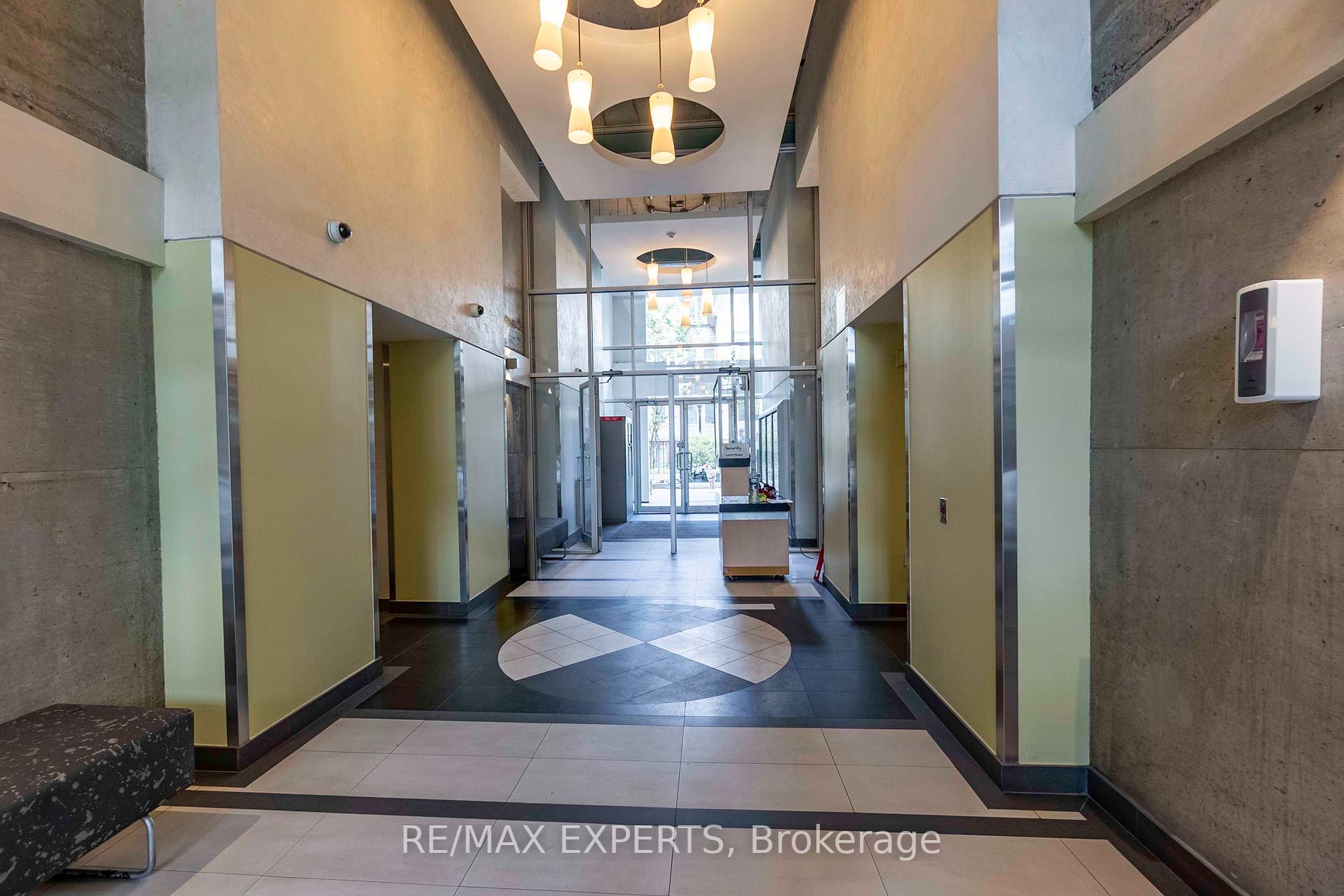 954 King St W, #522