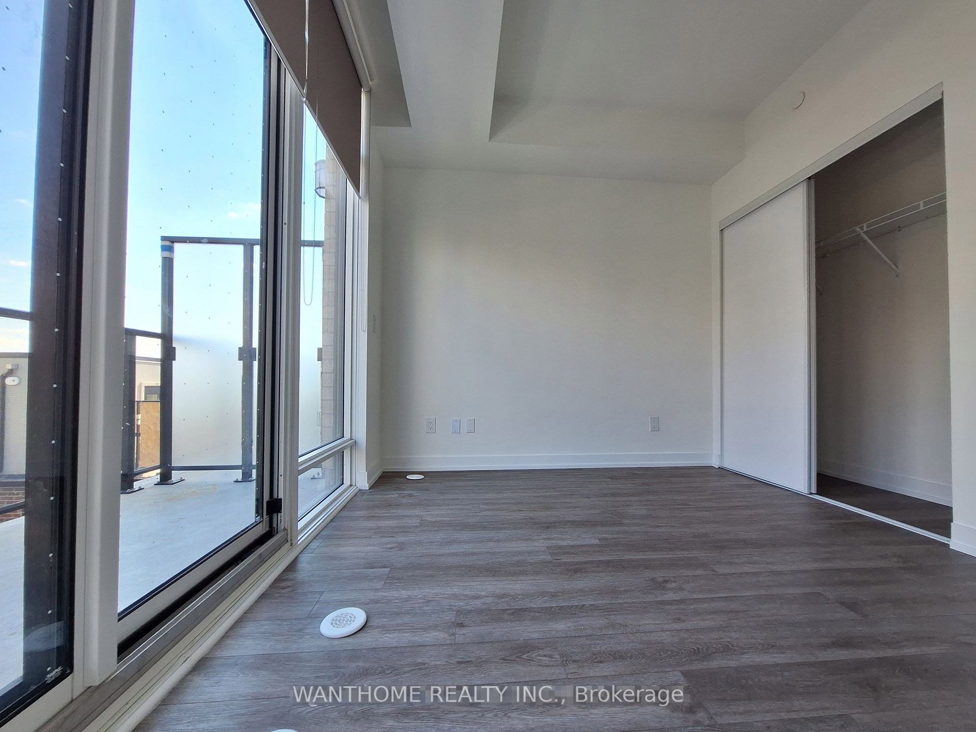 861 Sheppard Ave W, #Th15