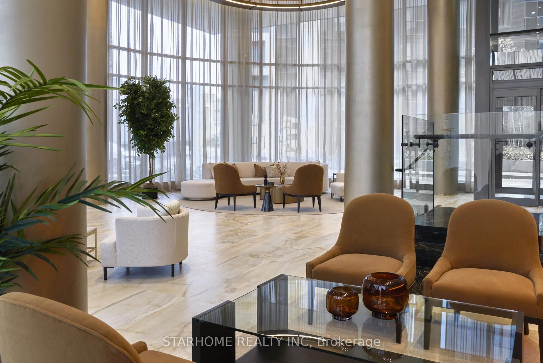 25 Adra Grado Way, #258