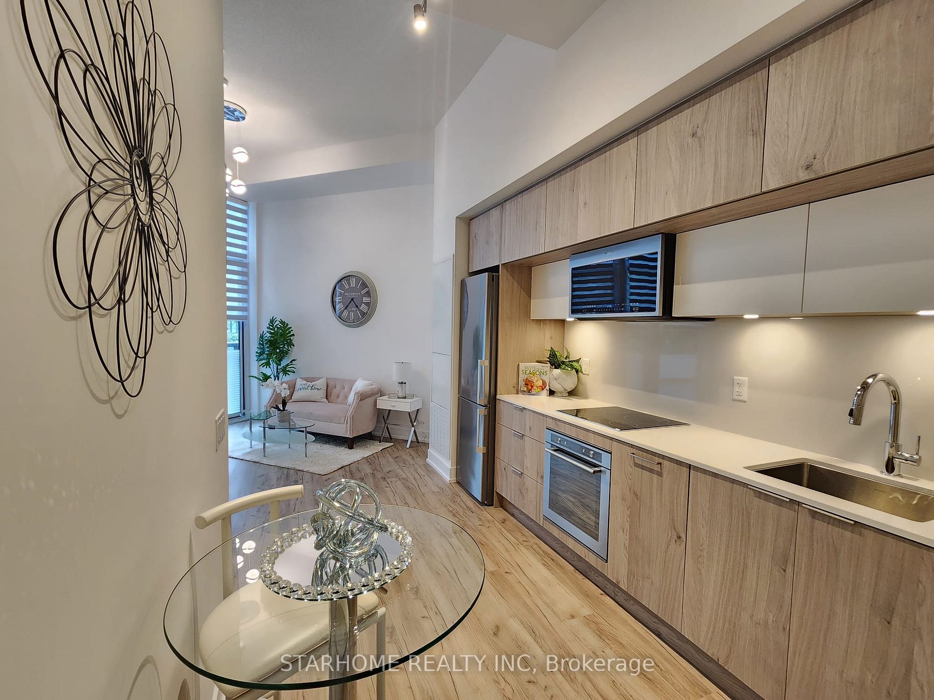 25 Adra Grado Way, #258