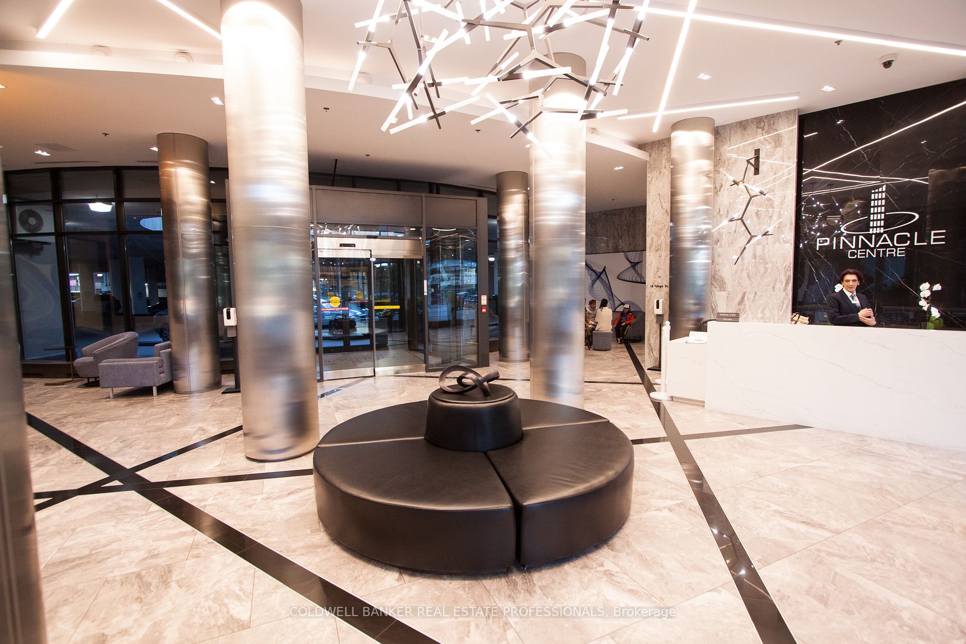16 Yonge St, #1508