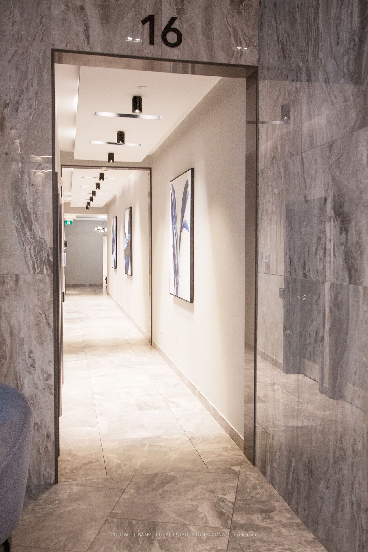 16 Yonge St, #1508