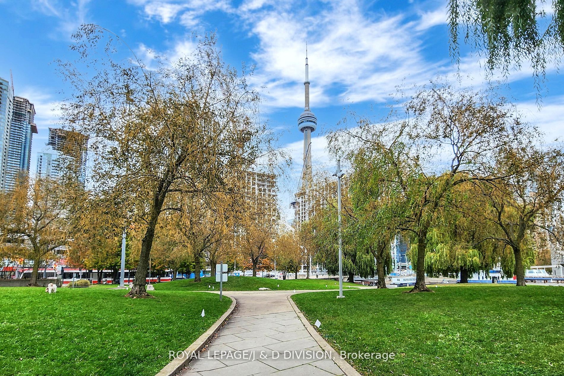 401 Queens Quay W, #103