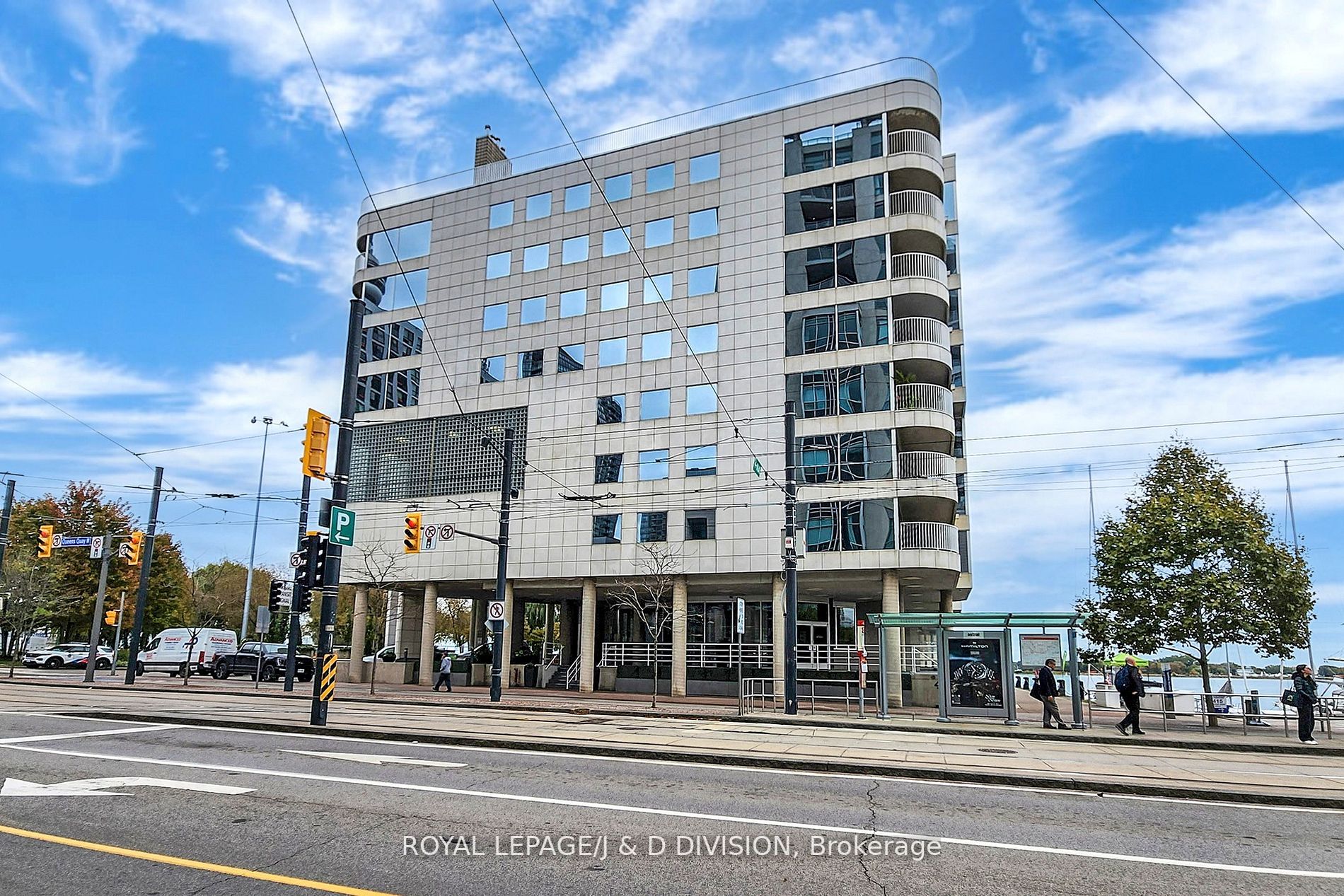 401 Queens Quay W, #103