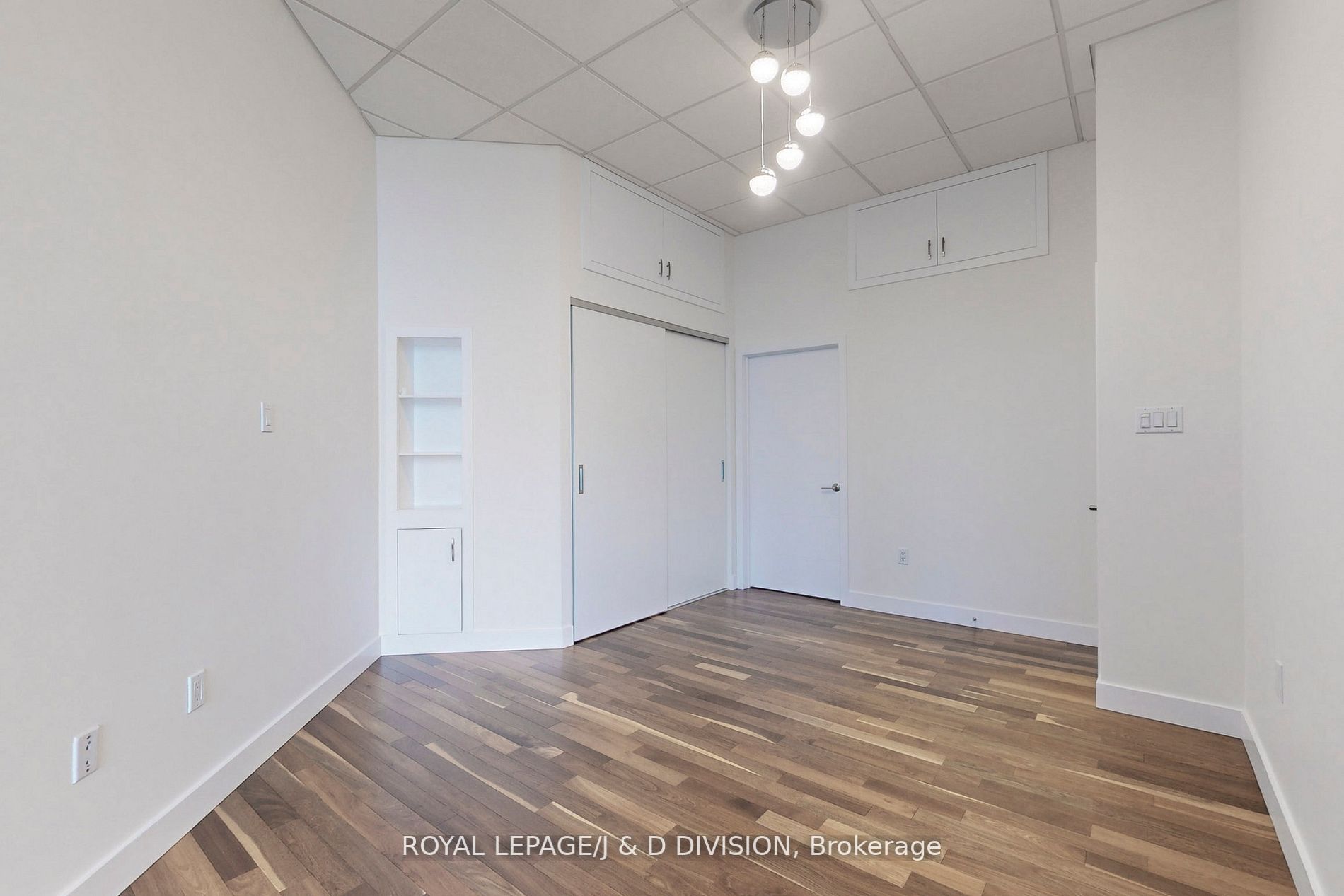 401 Queens Quay W, #103