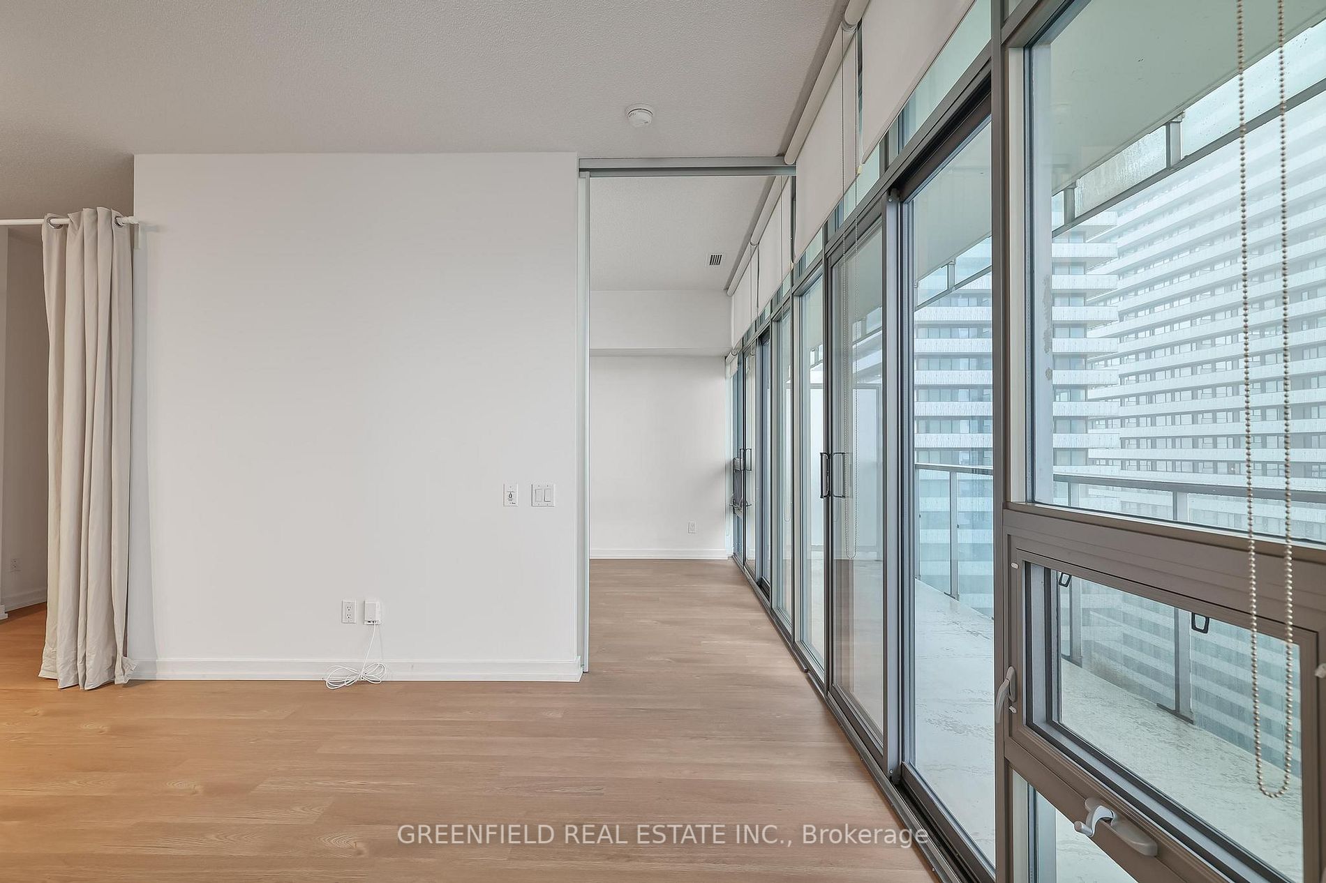 33 Charles St E, #3601