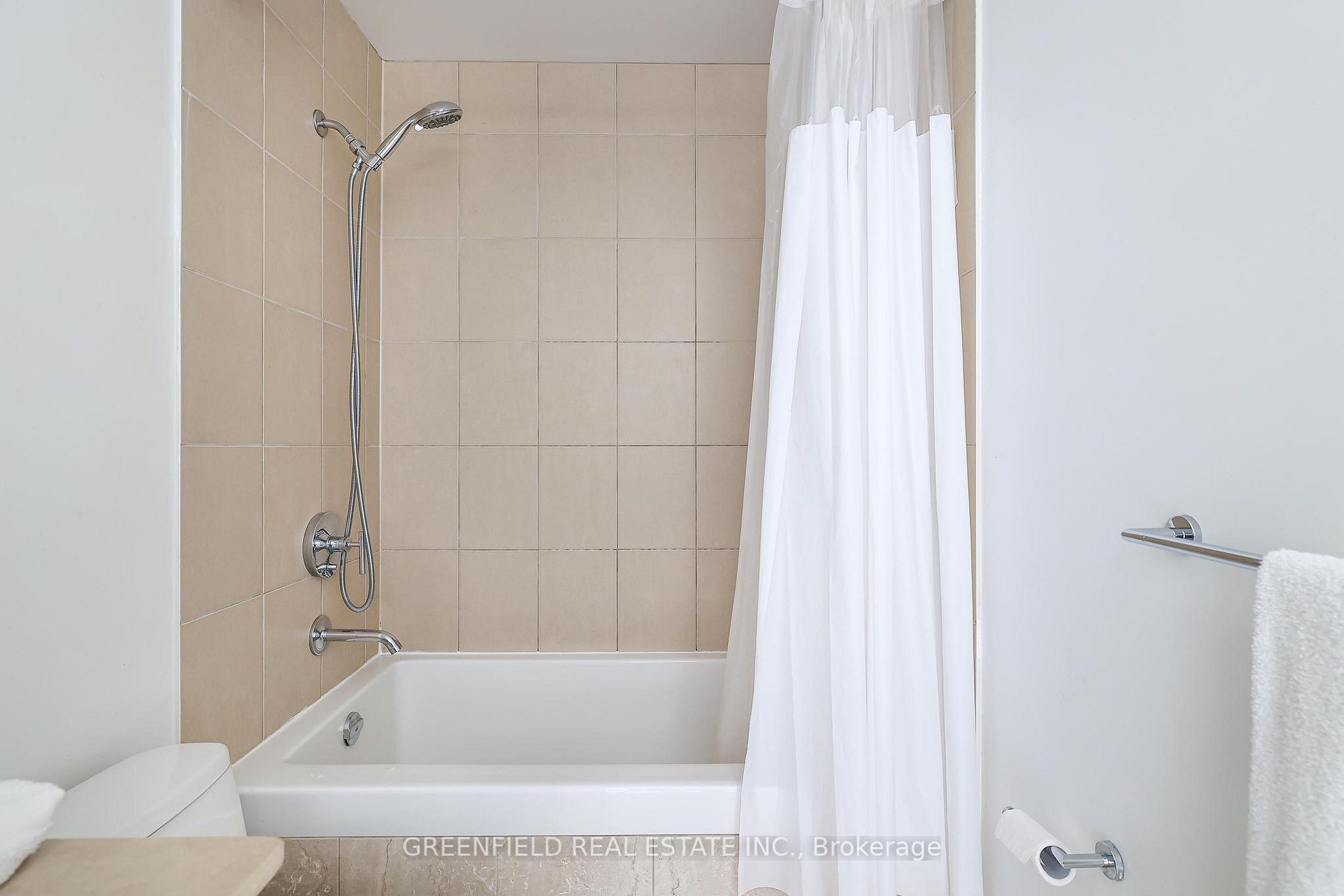 33 Charles St E, #3601