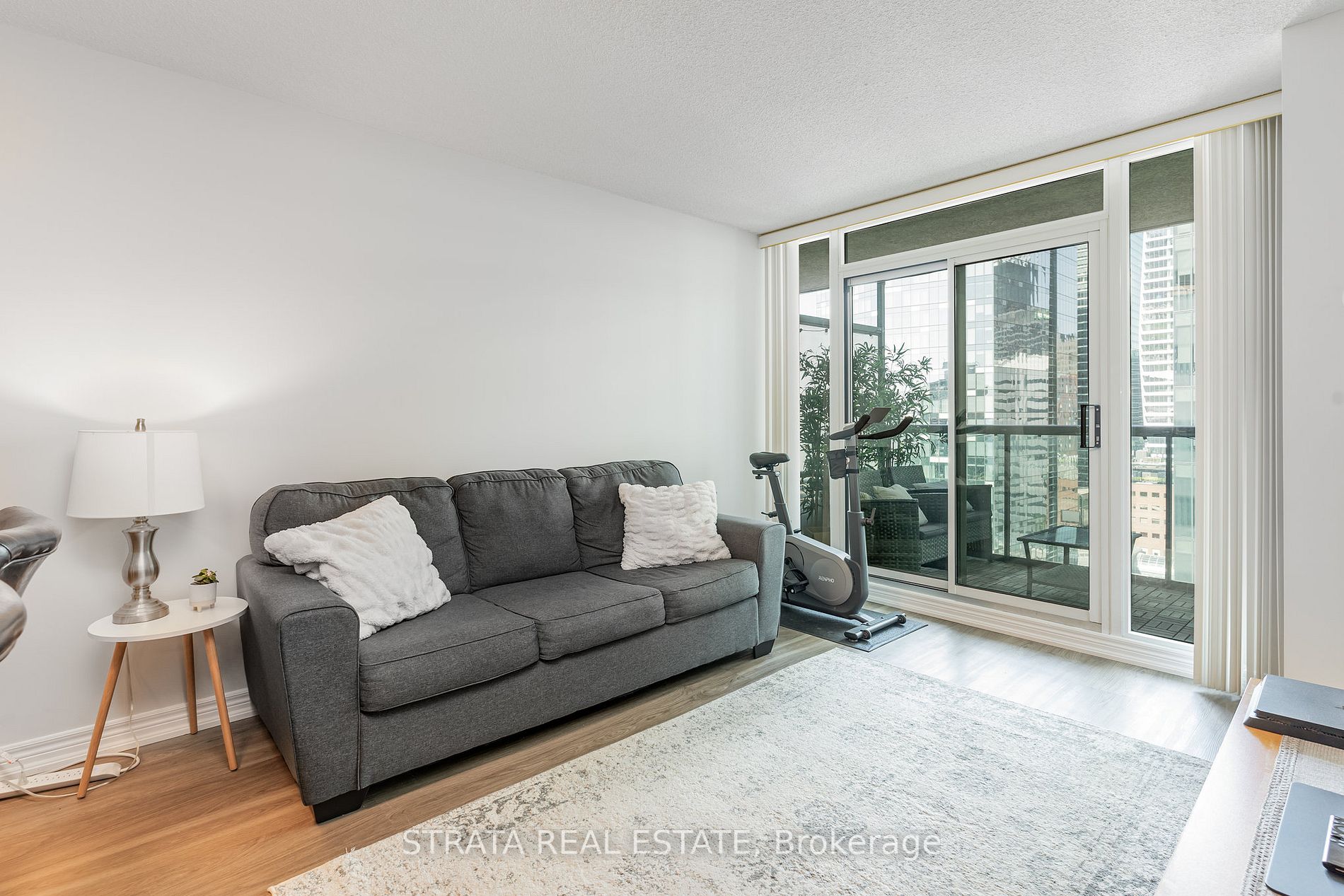 30 Grand Trunk Cres, #2505