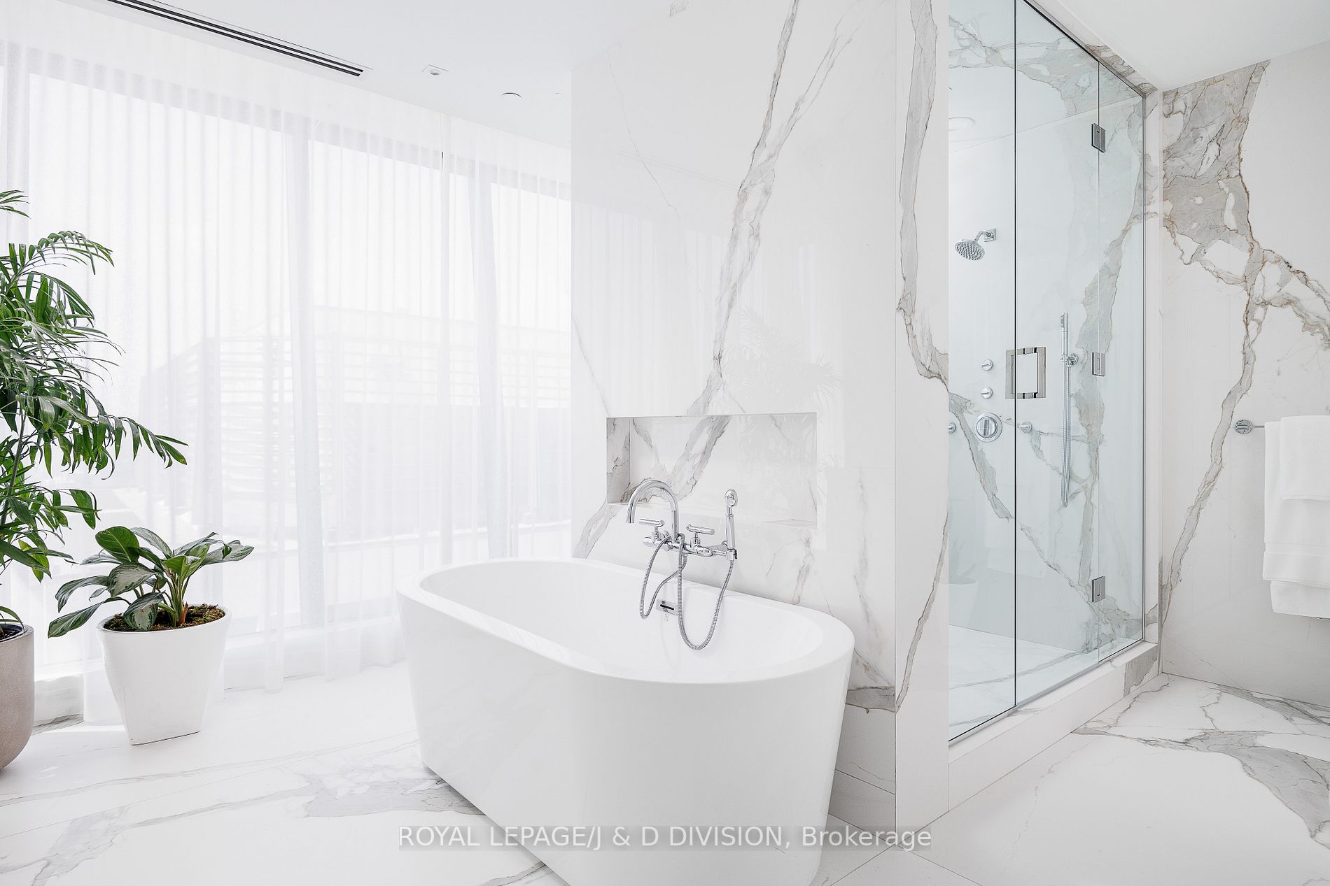 200 Cumberland St, #3403