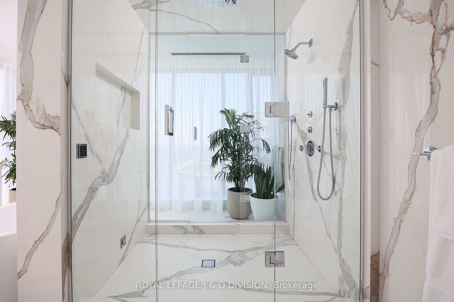 200 Cumberland St, #3403