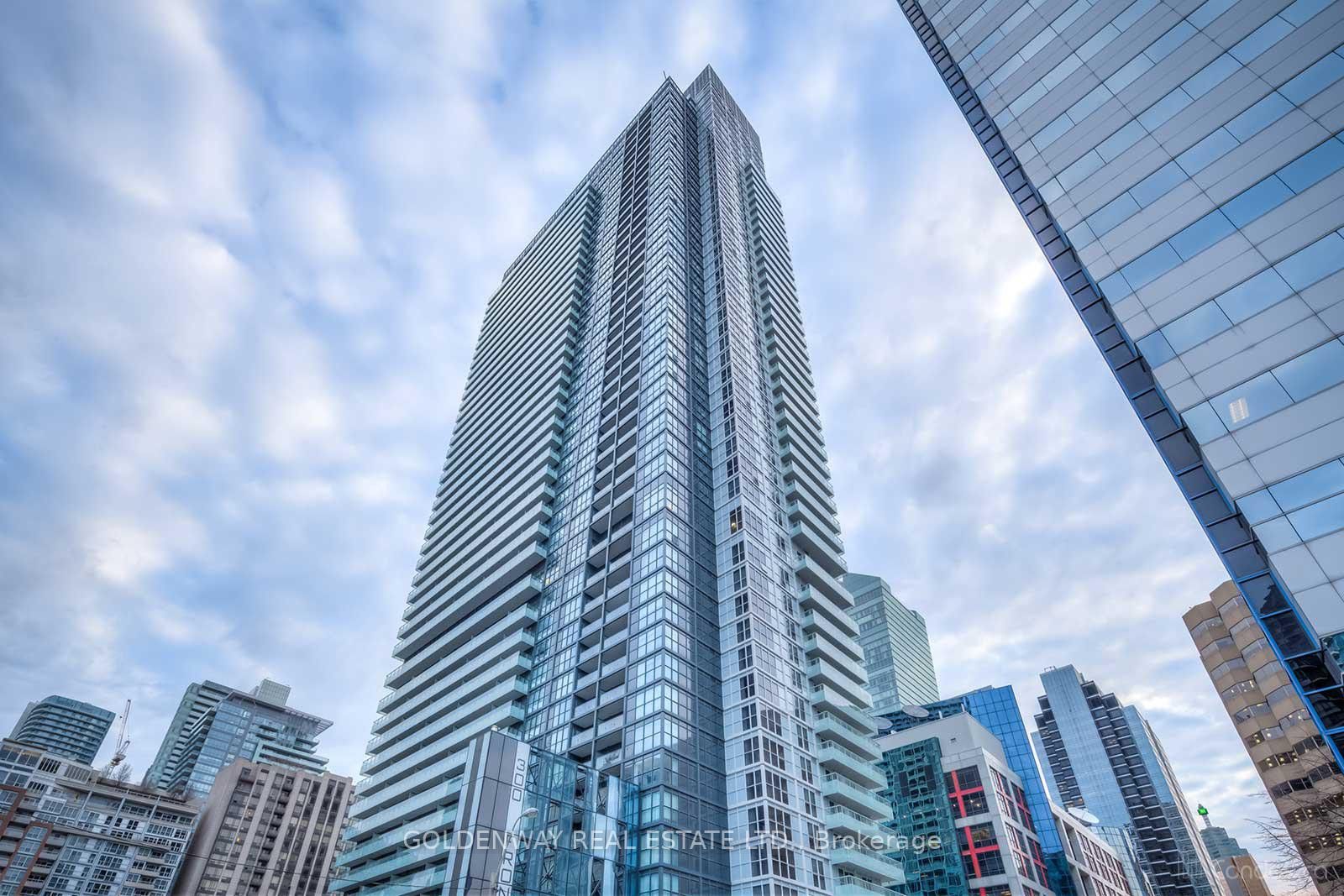 300 Front Street W, #610