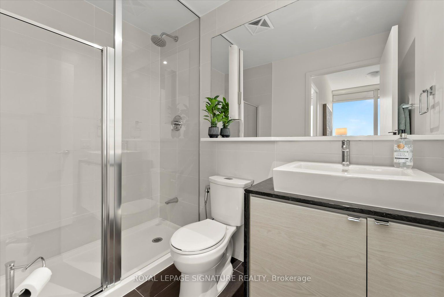 121 Mcmahon Dr, #3517