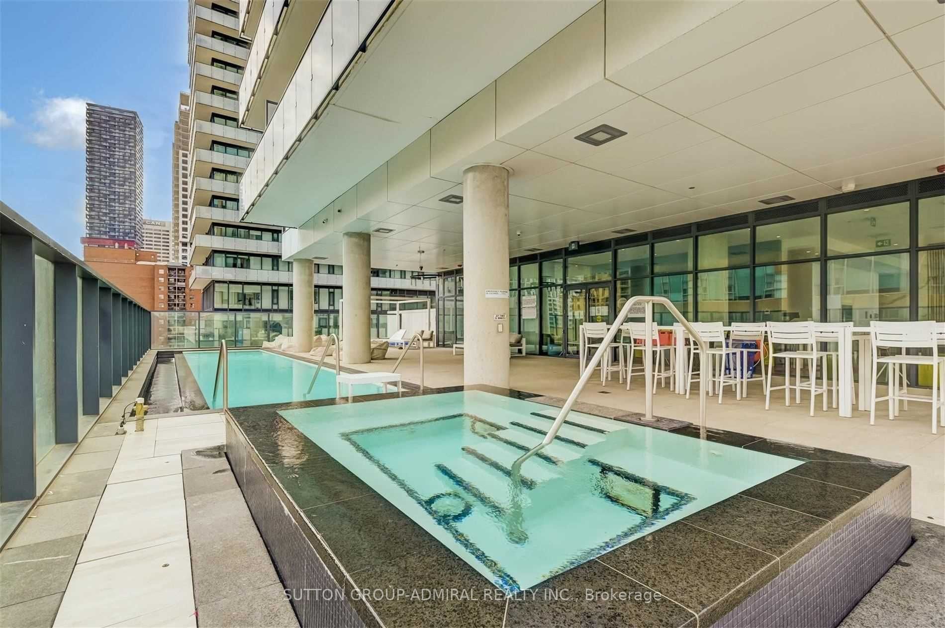 185 Roehampton Ave, #2509