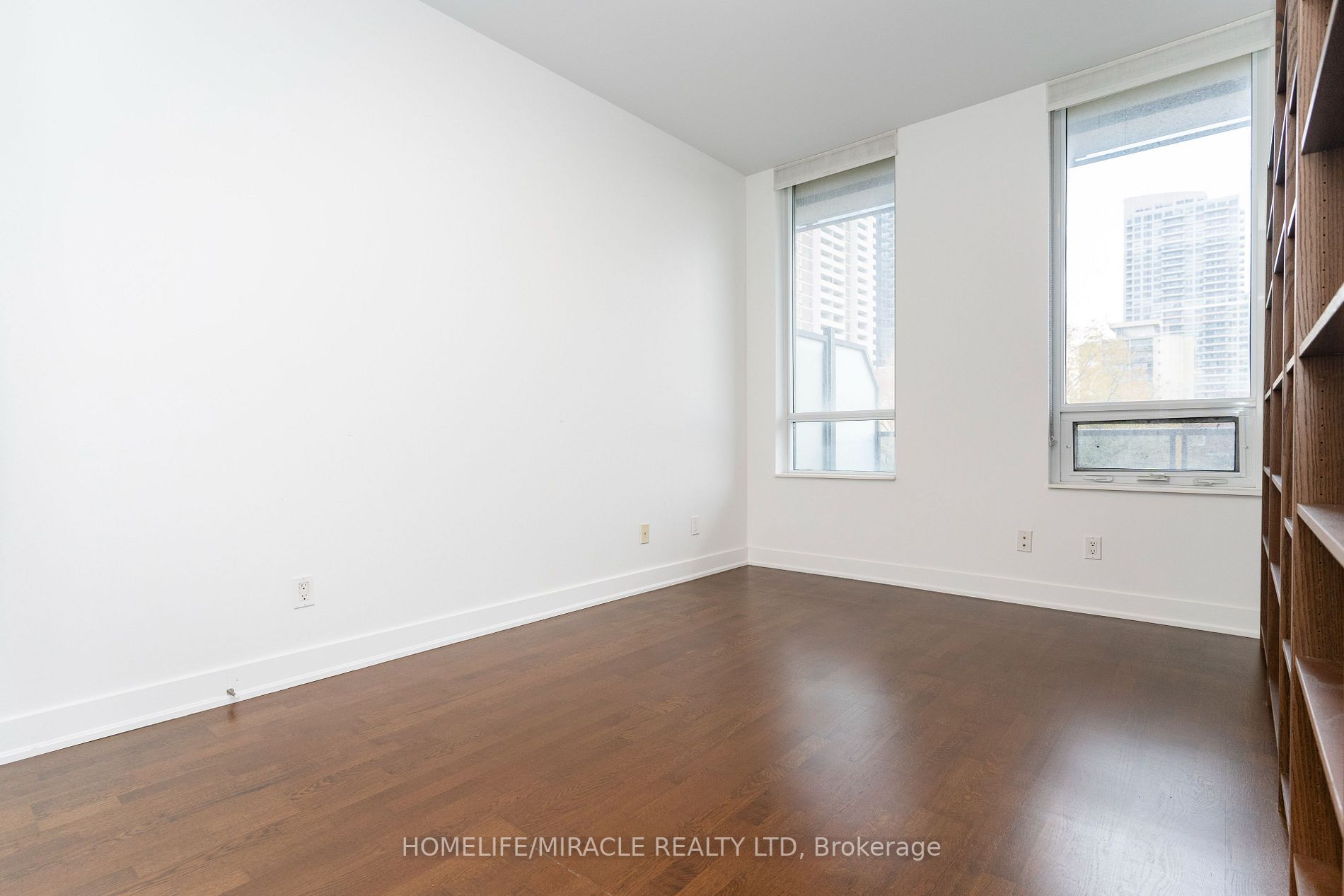 28 Linden St, #406