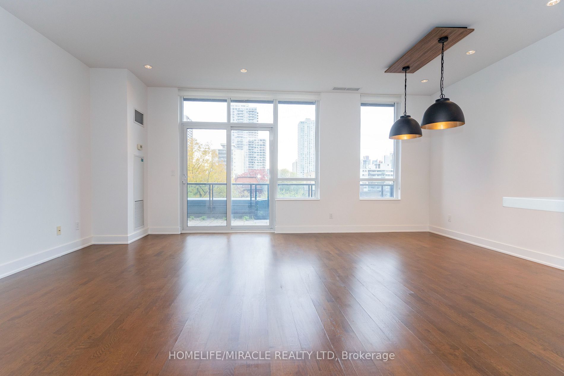 28 Linden St, #406