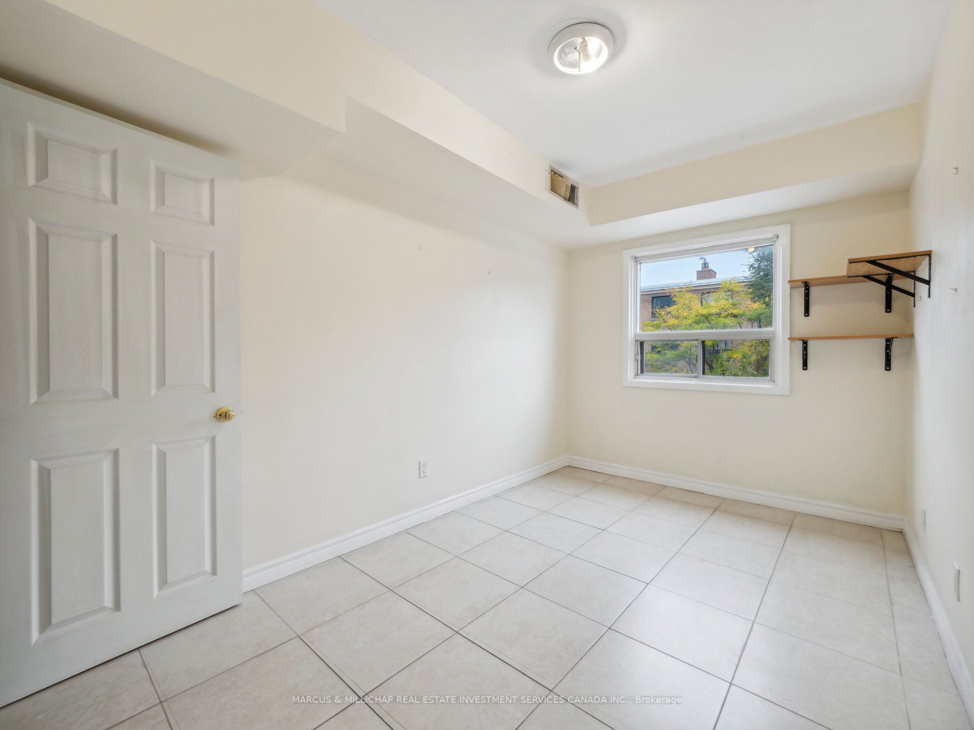 858 Sheppard Ave W
