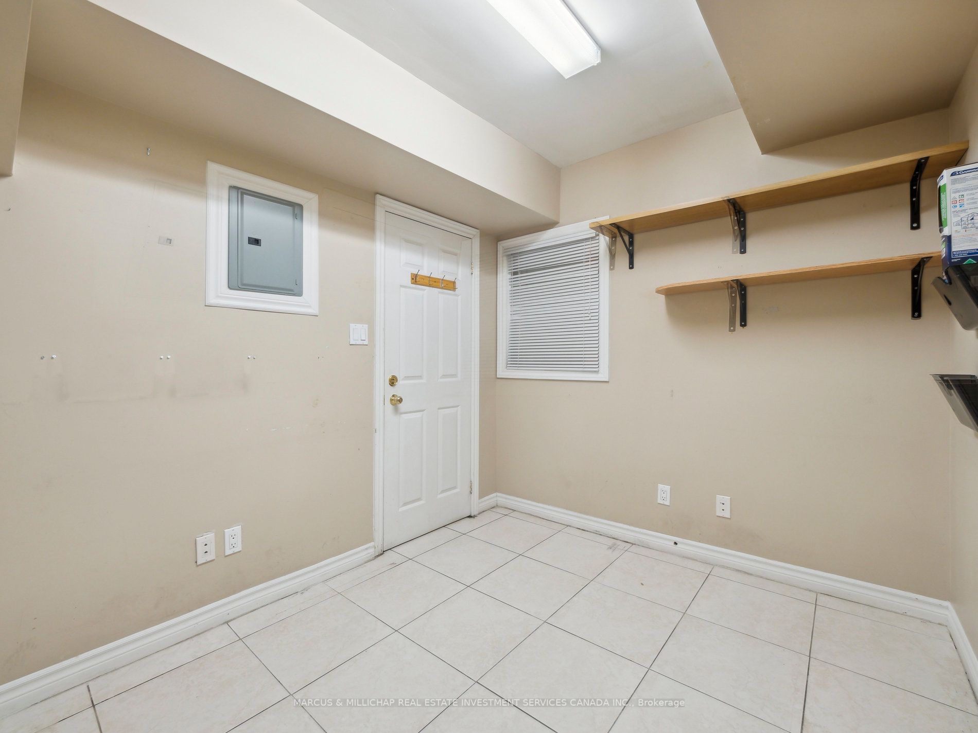 858 Sheppard Ave W
