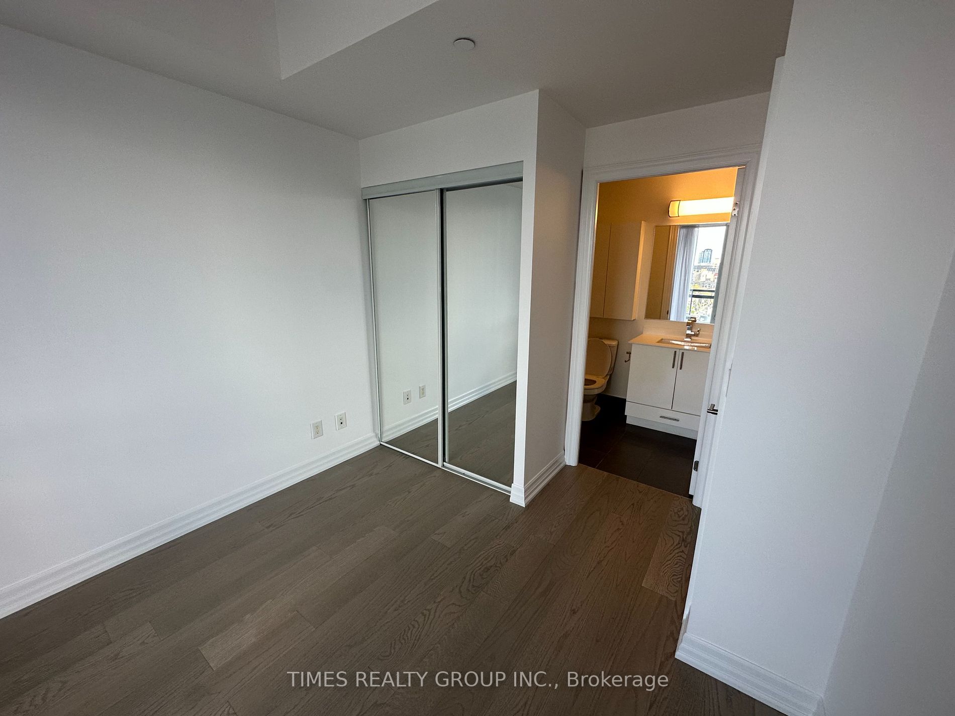 225 Sackville Street #1306