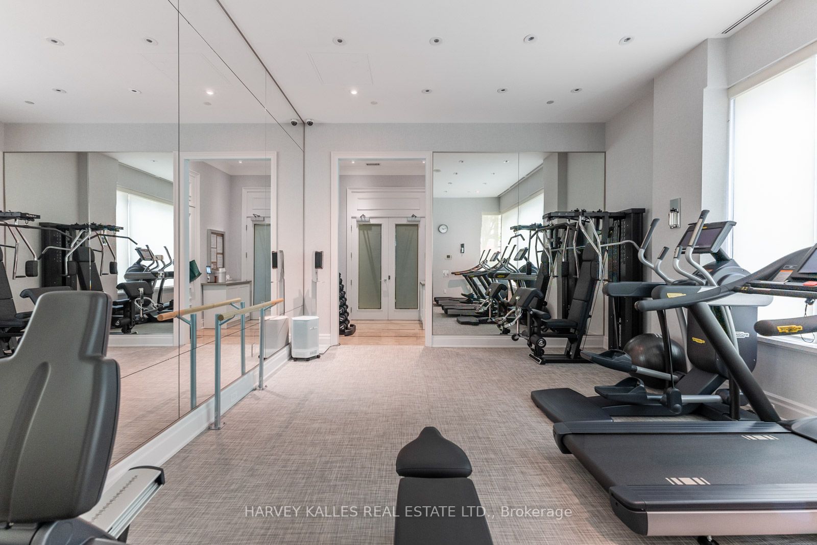 100 Yorkville Ave, #204