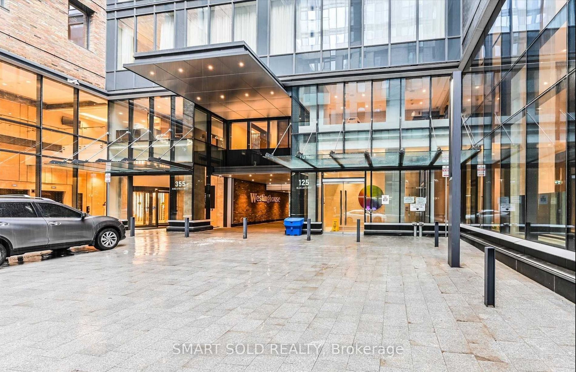 125 Blue Jays Way, #3809