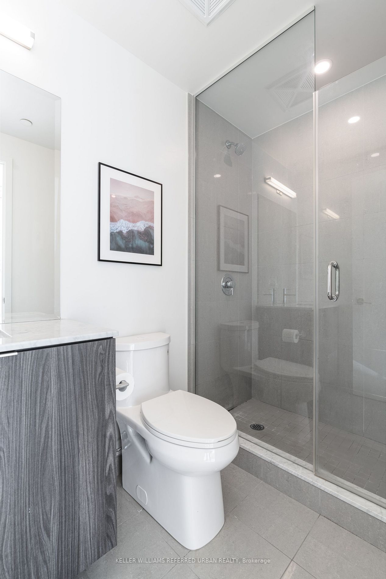 15 Queens Quay E, #712