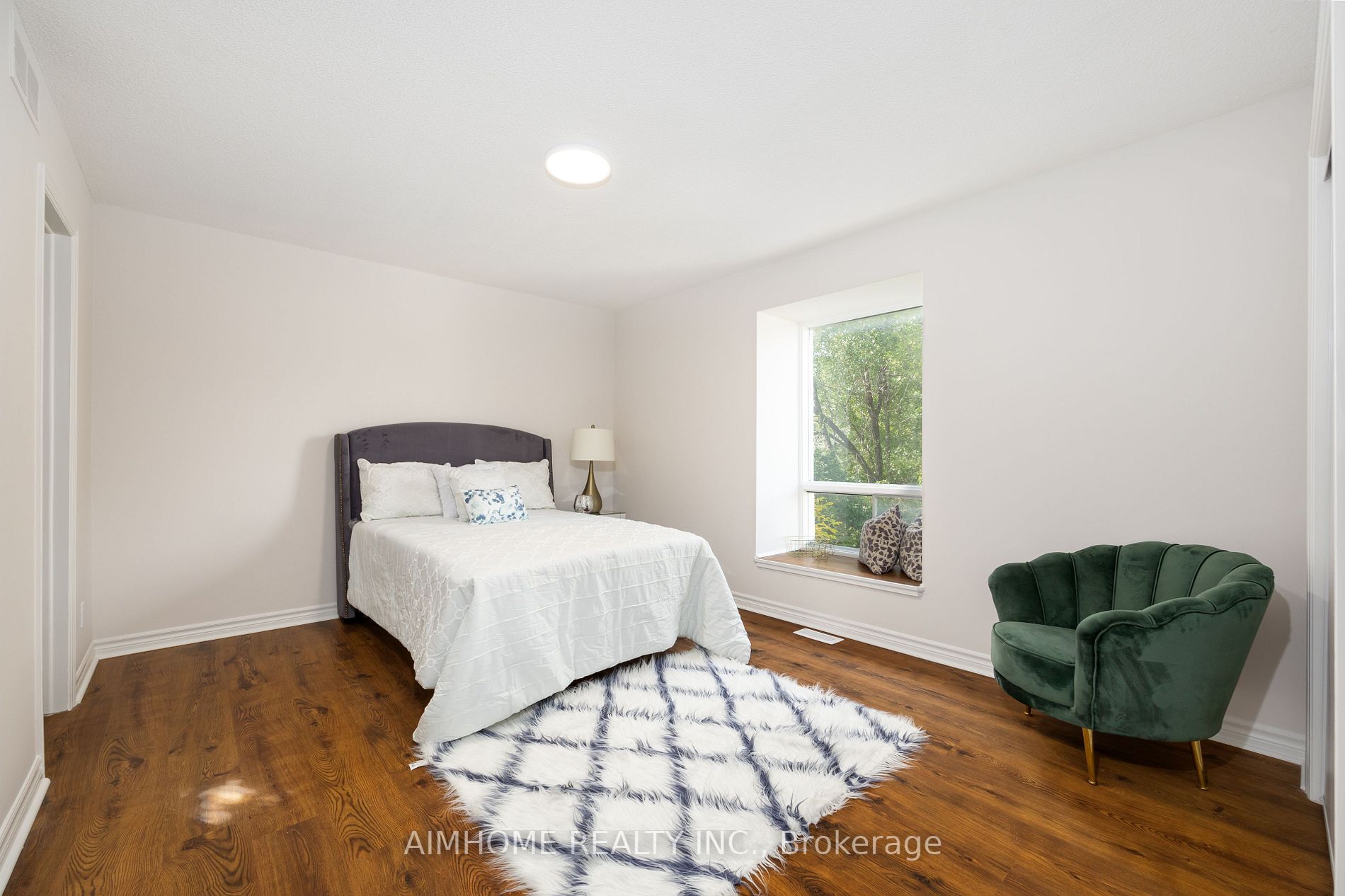 471 Cummer Avenue