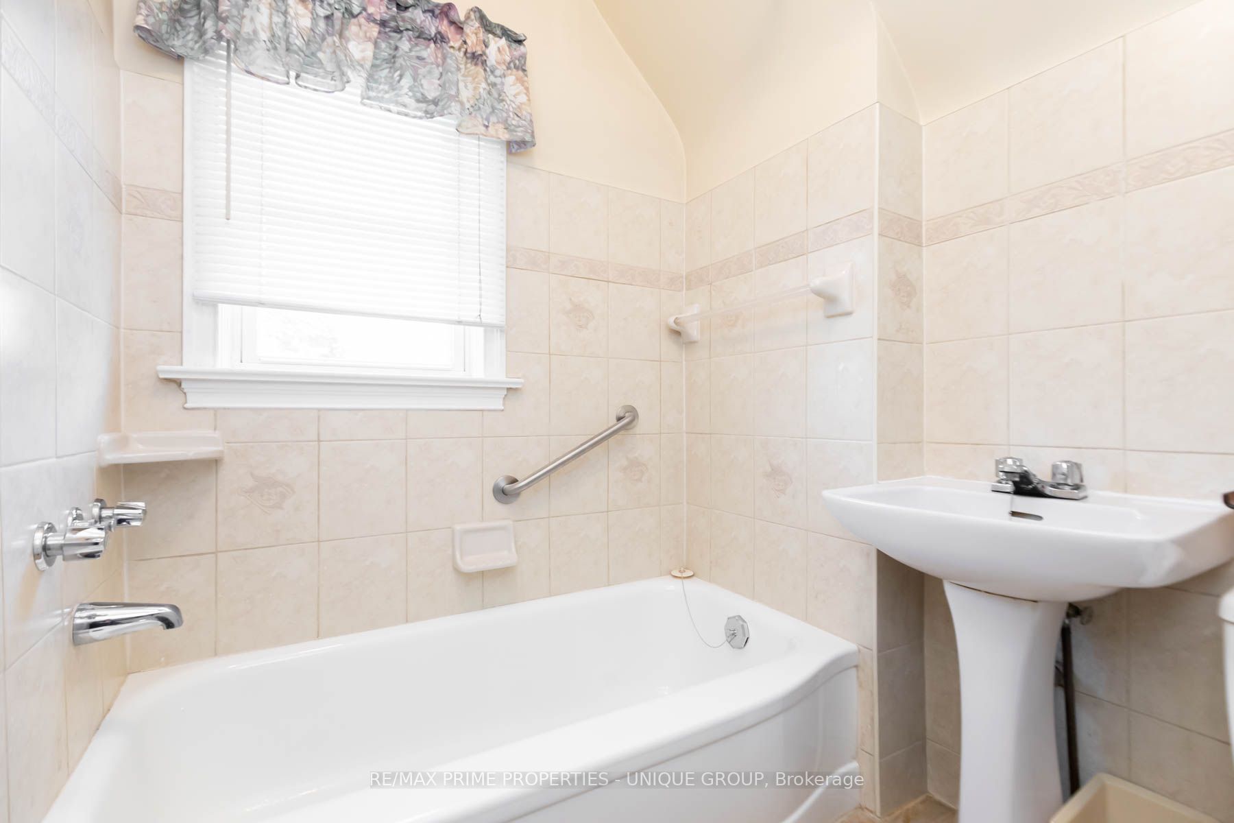 114 Glenvale Blvd
