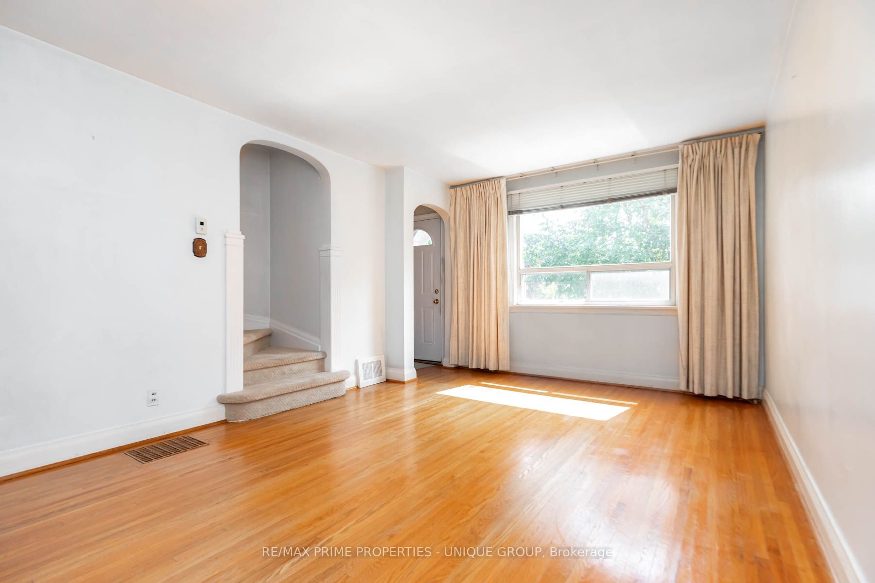 114 Glenvale Blvd