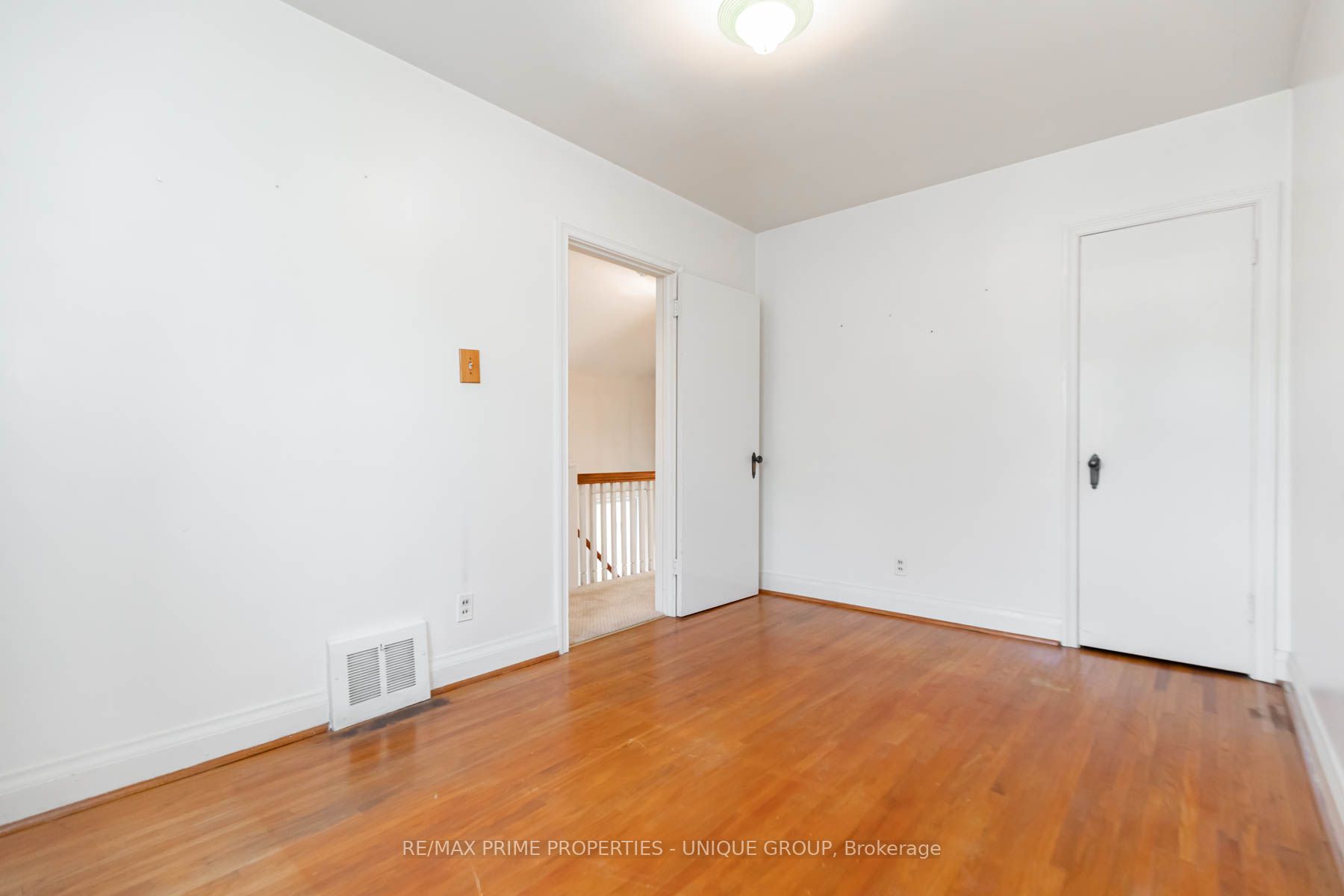 114 Glenvale Blvd