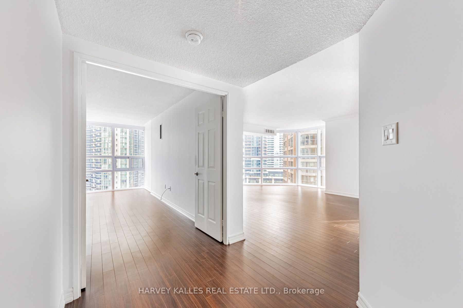 131 Beecroft Rd, #1406