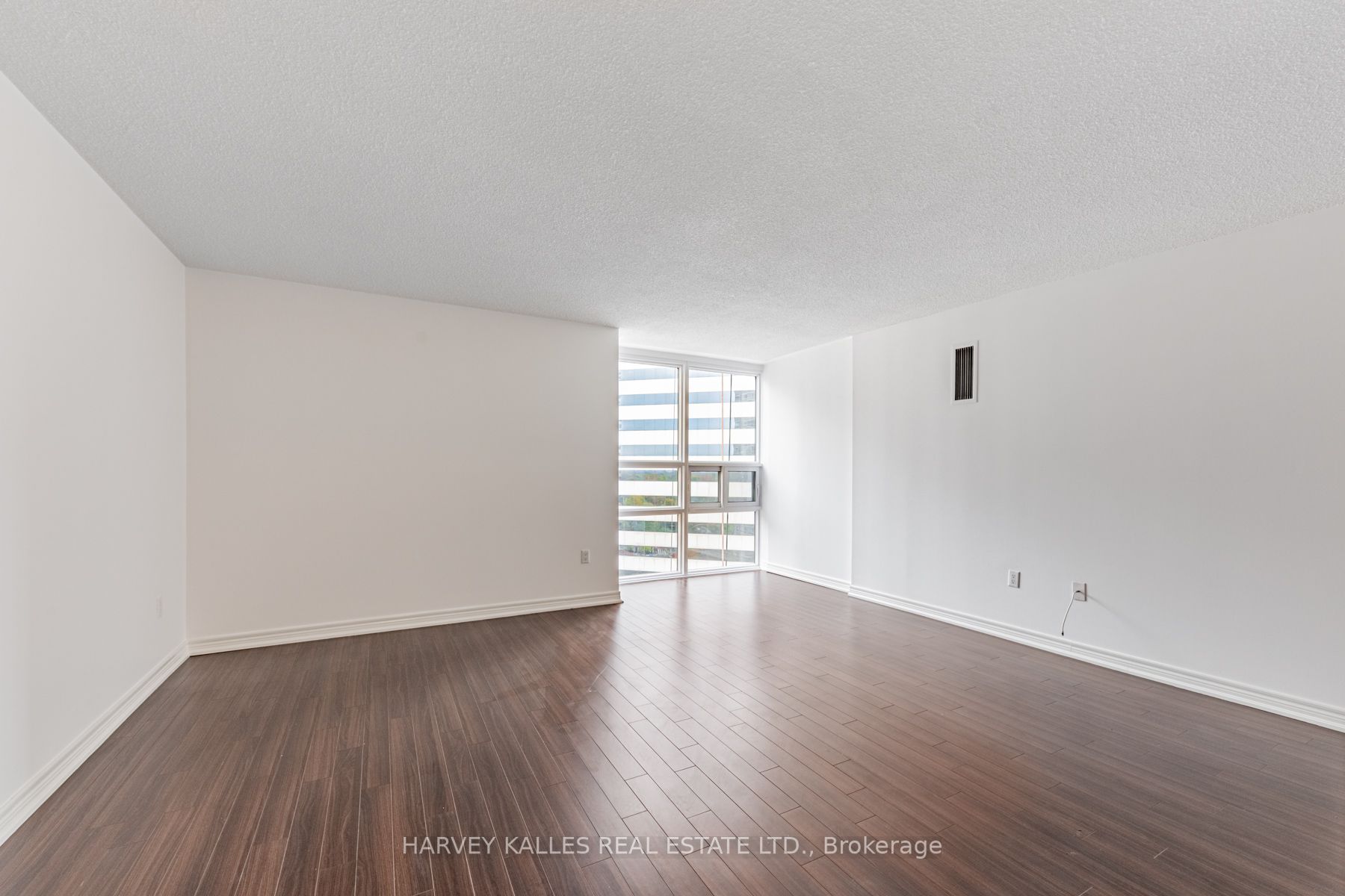131 Beecroft Rd, #1406