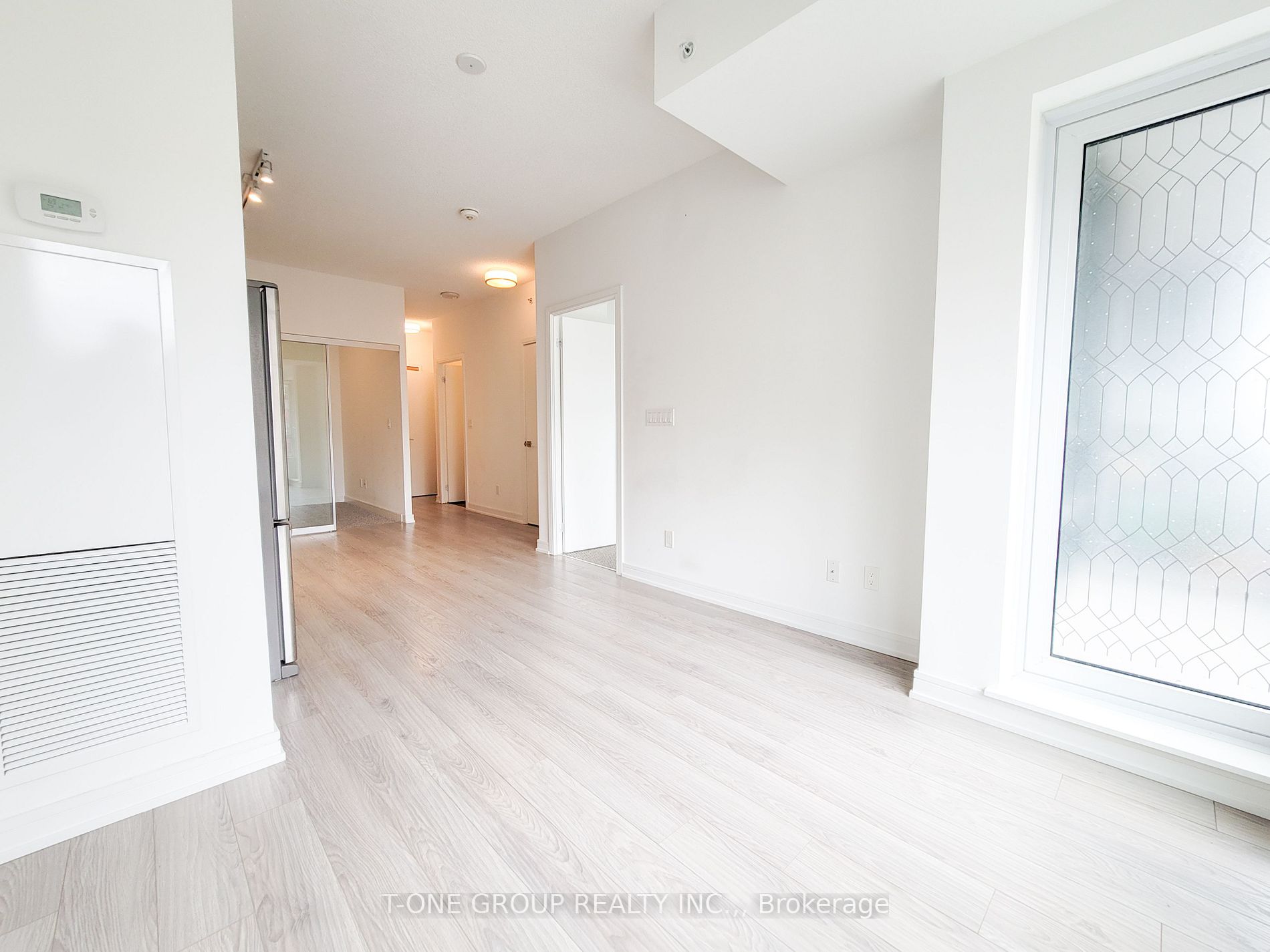 621 Sheppard Ave E, #318