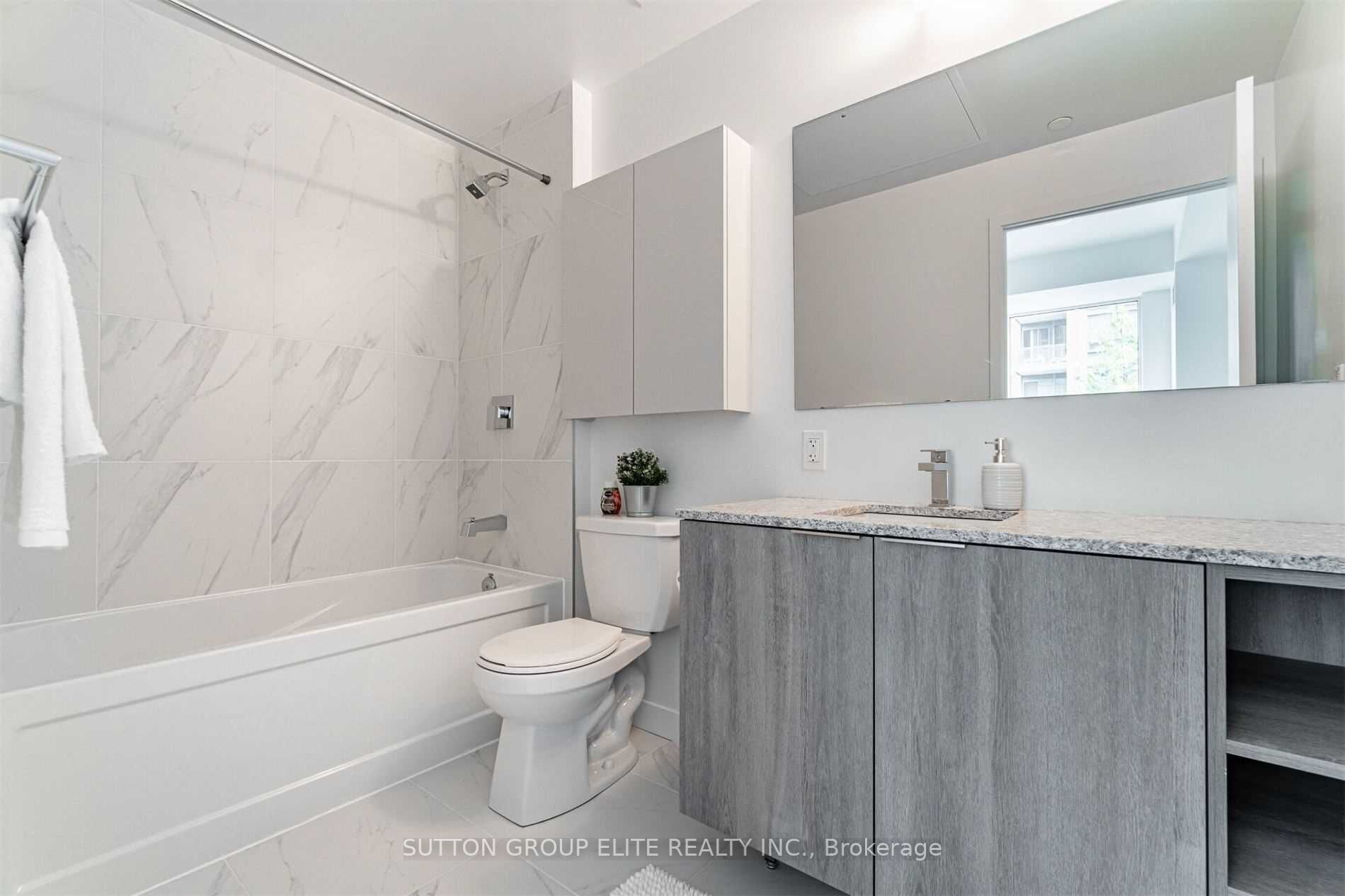 31 Tippett Rd, #728