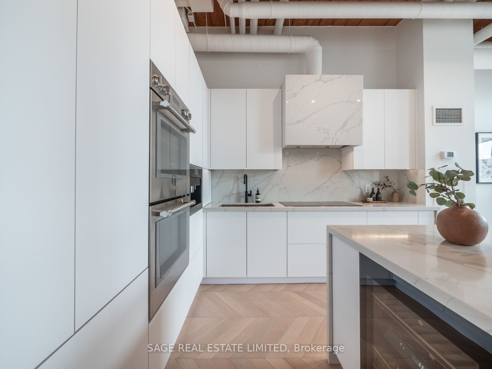 993 Queen St W, #317