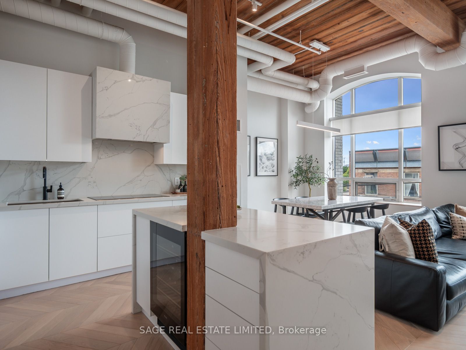 993 Queen St W, #317