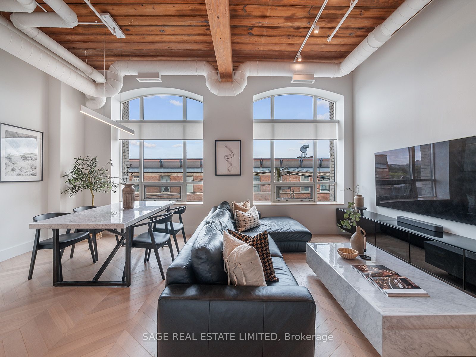 993 Queen St W, #317