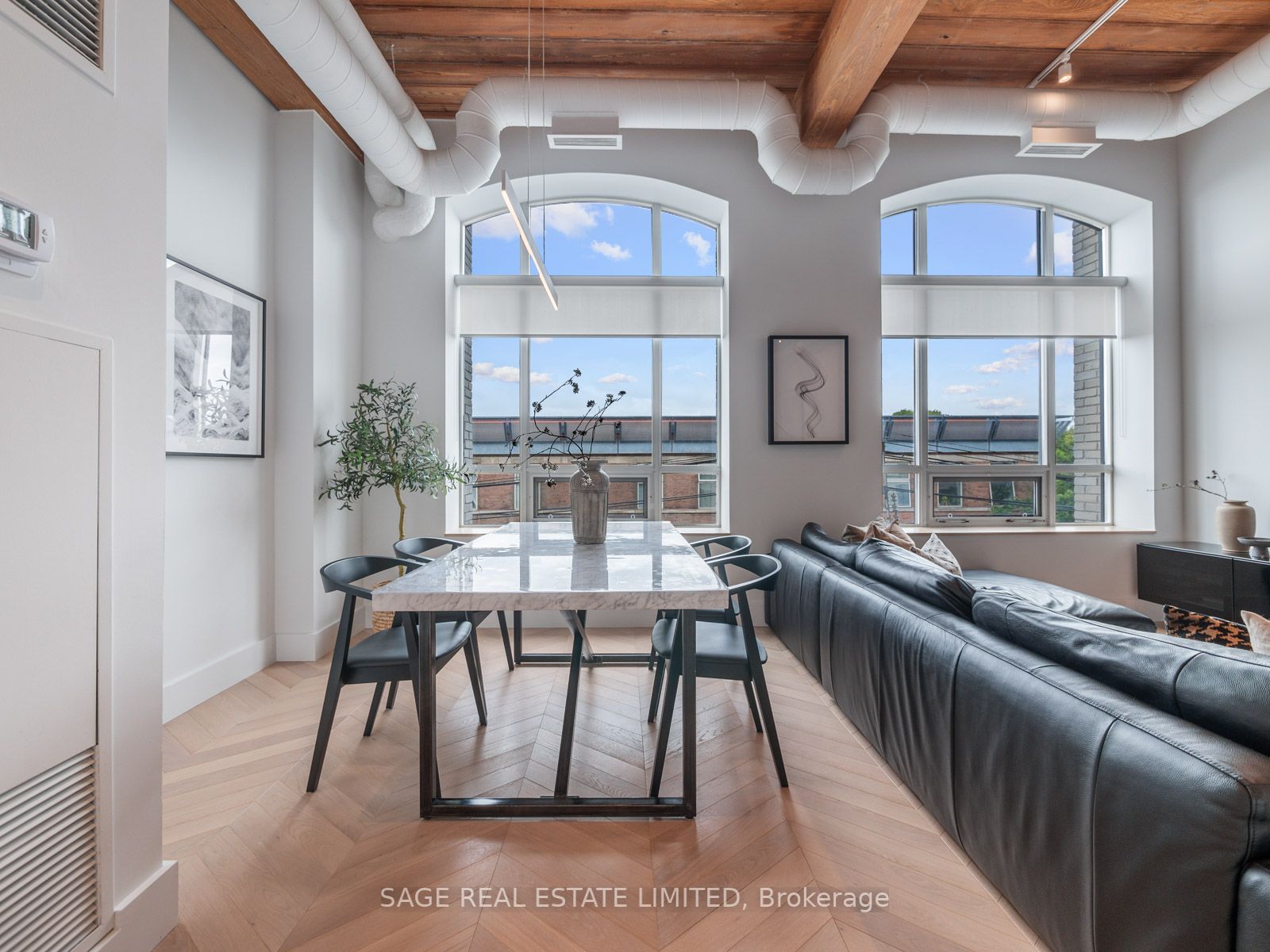 993 Queen St W, #317