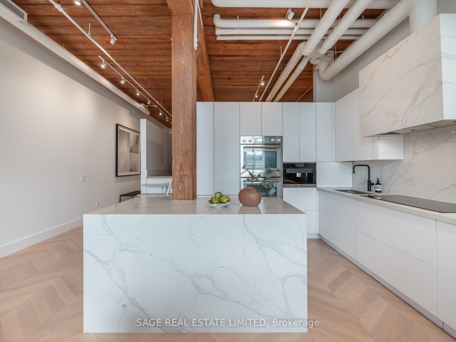 993 Queen St W, #317