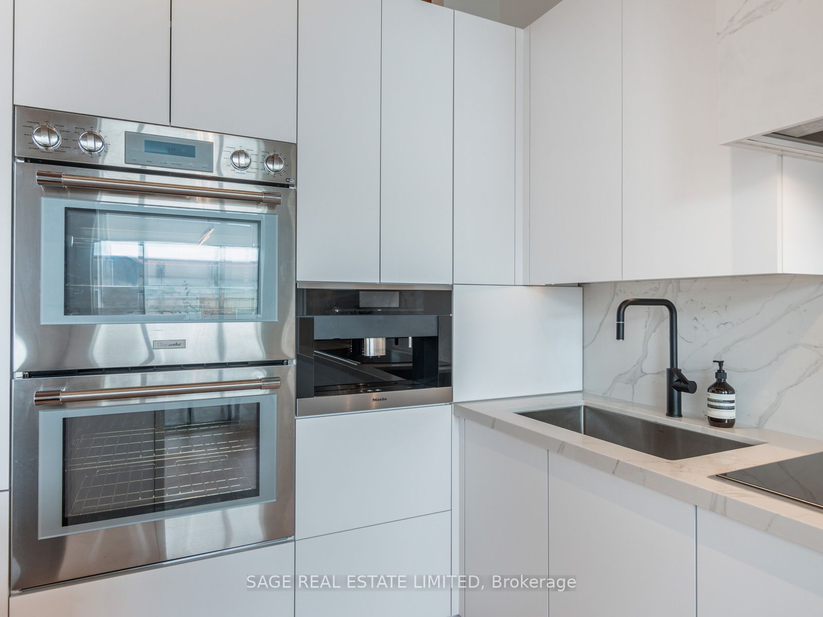 993 Queen St W, #317
