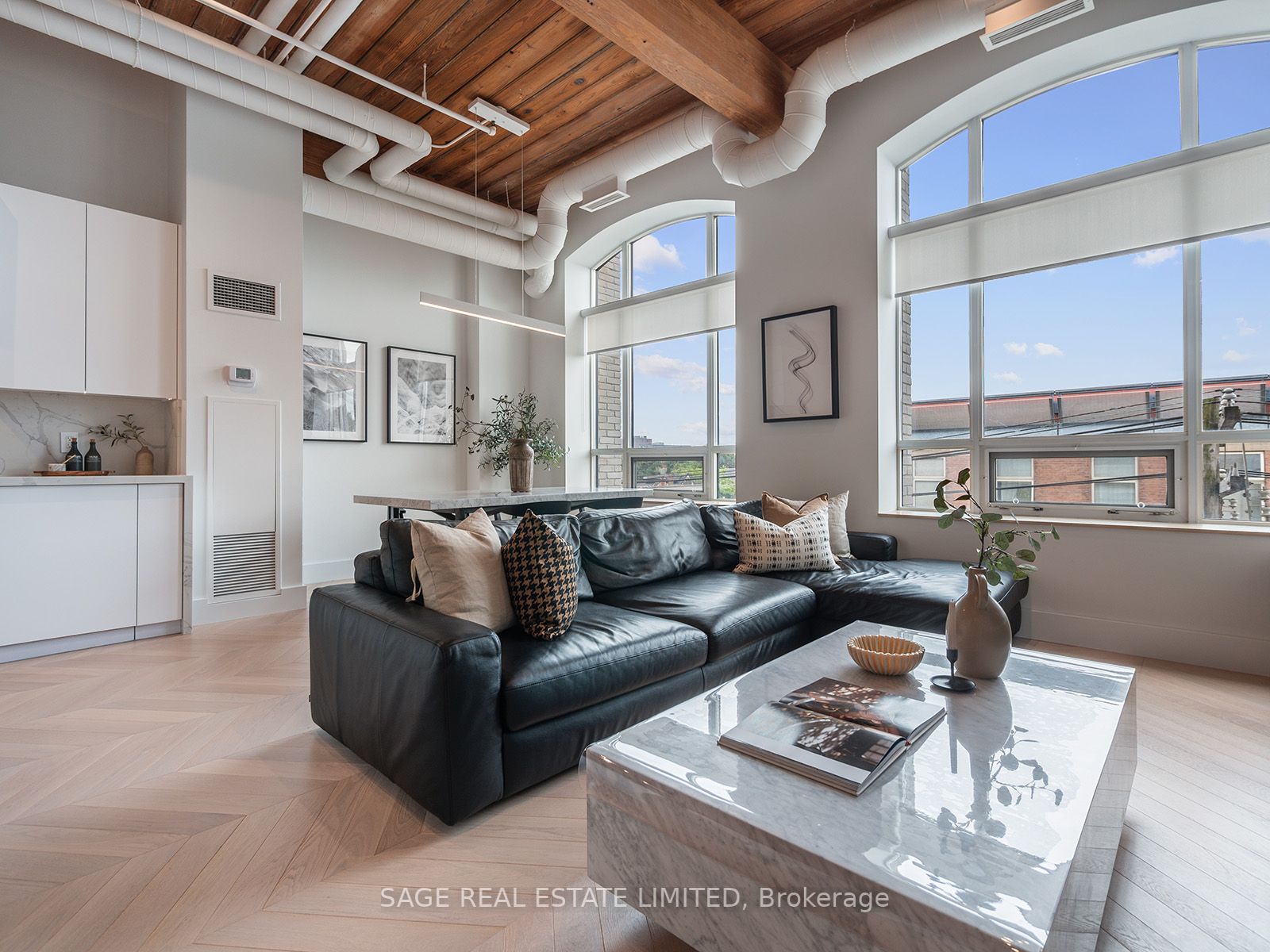 993 Queen St W, #317