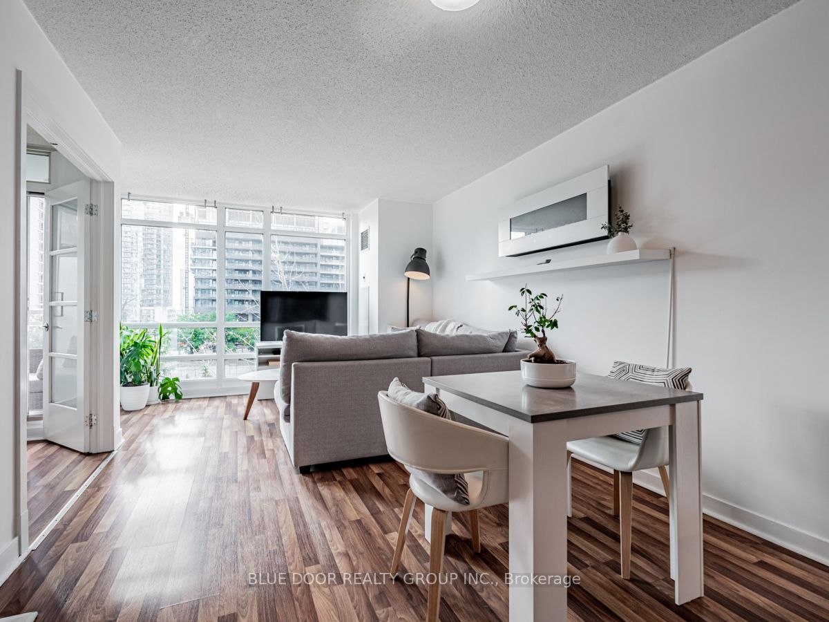 381 Front St W, #509