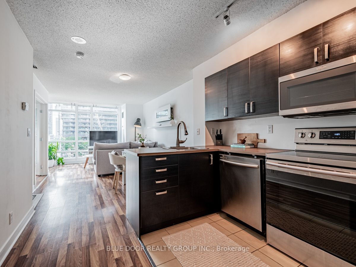 381 Front St W, #509