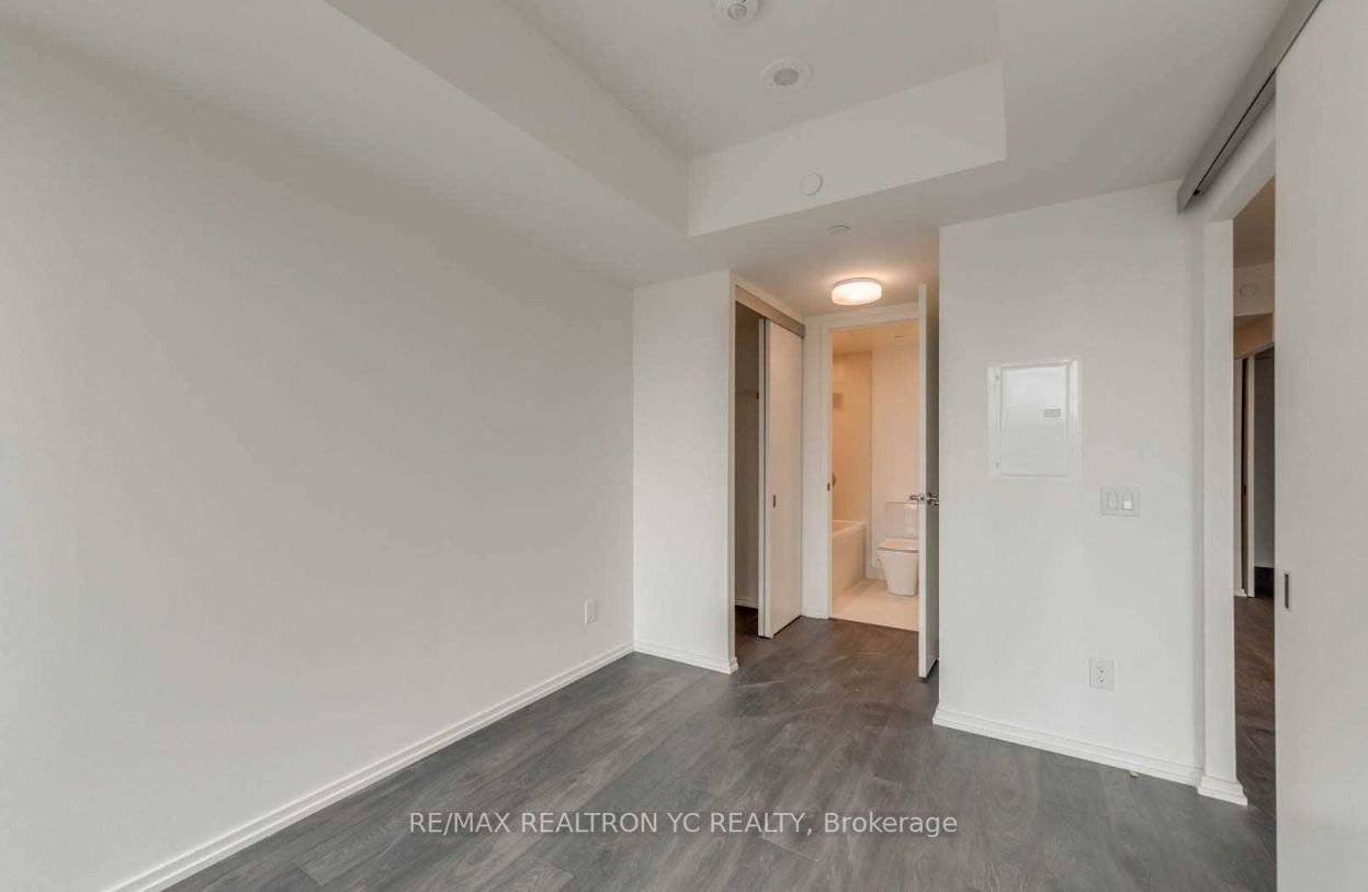 8 Hillsdale Ave E, #936