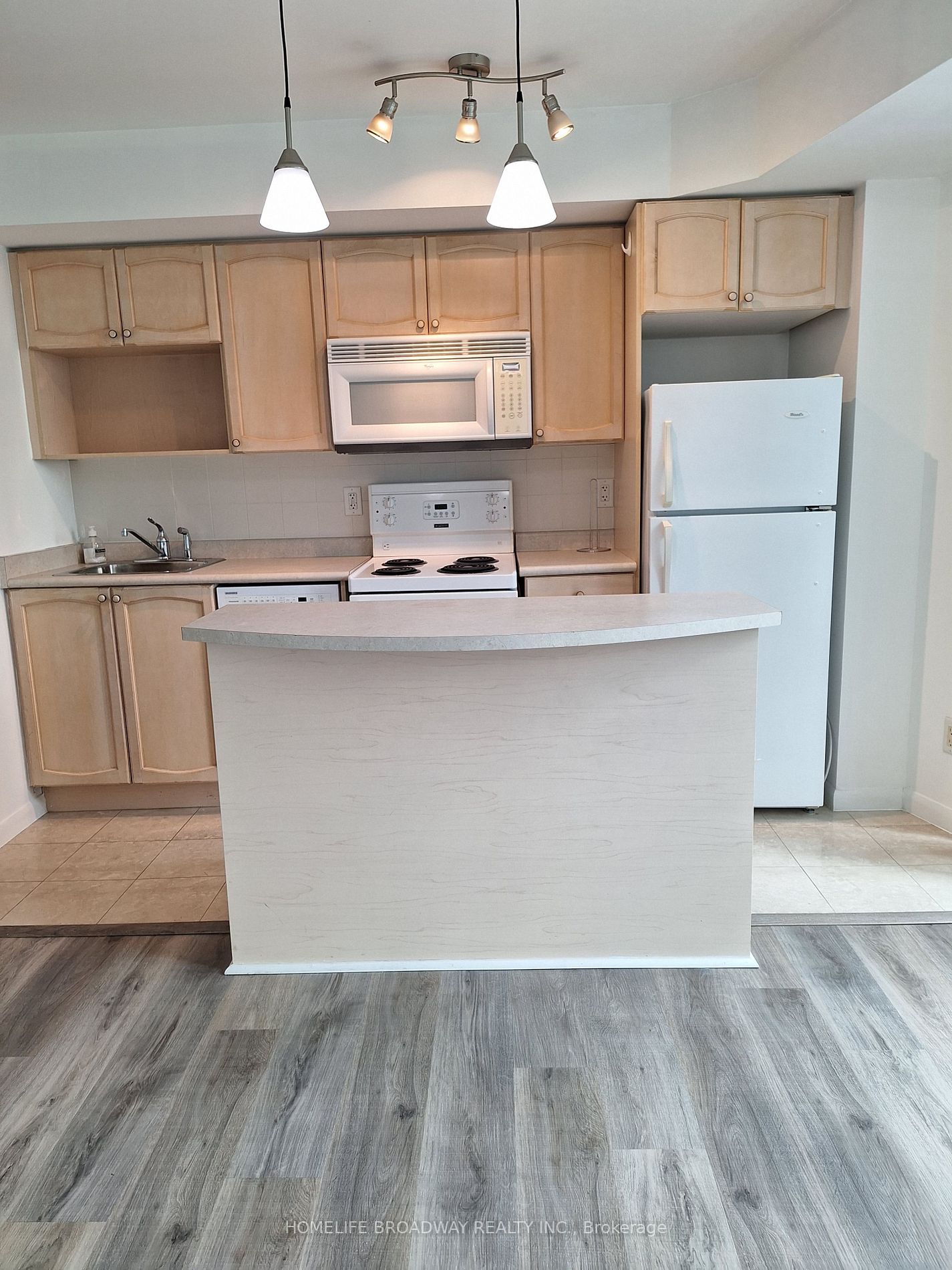 18 Yonge Street, #1212