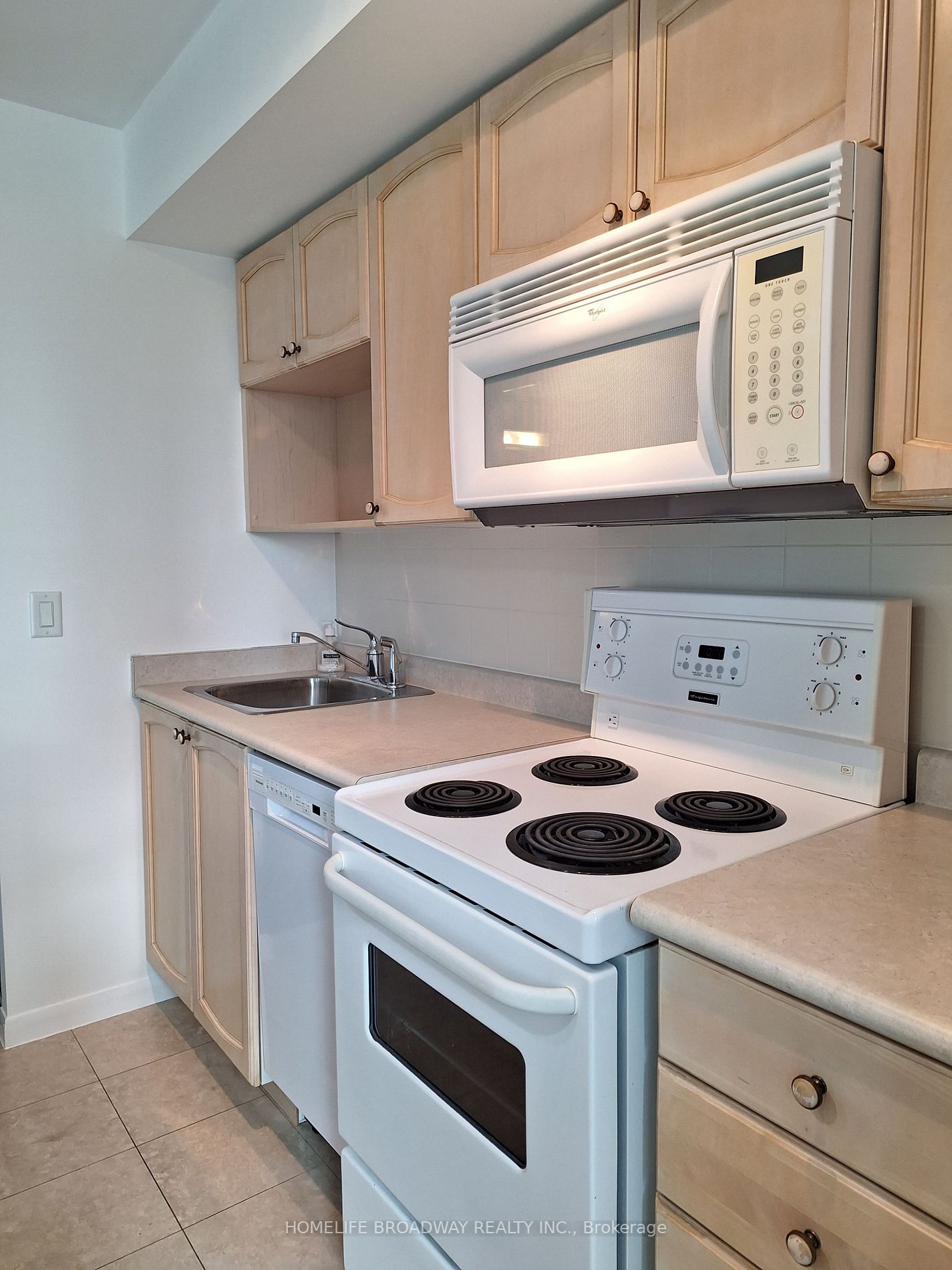 18 Yonge Street, #1212