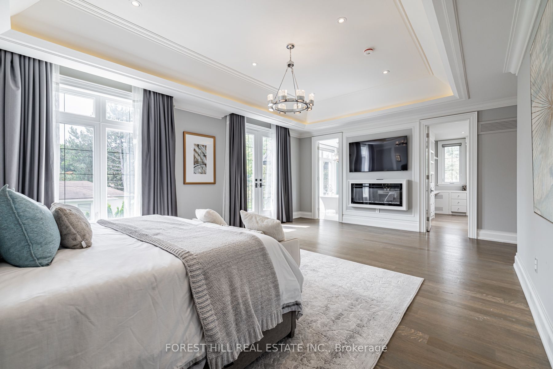 61 Hawksbury Dr