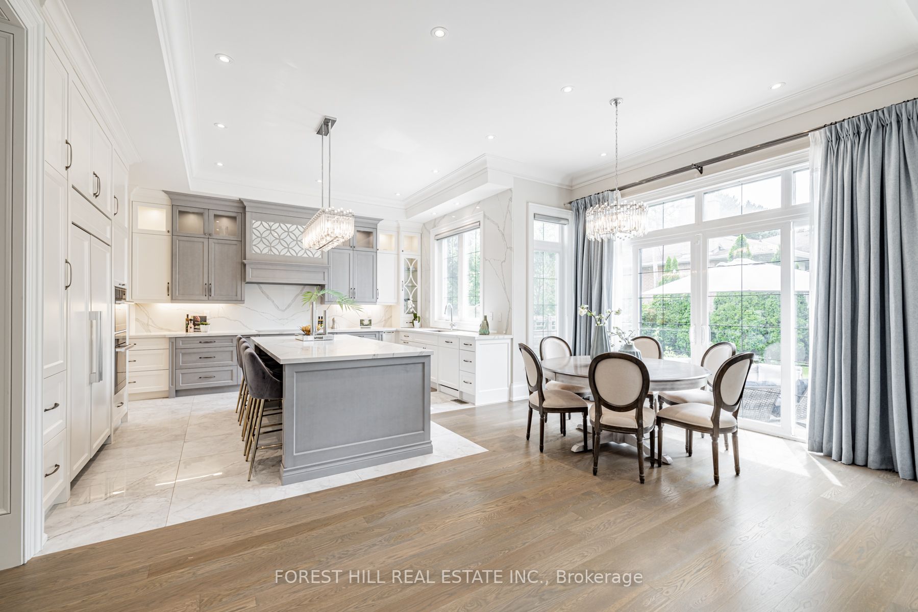 61 Hawksbury Dr
