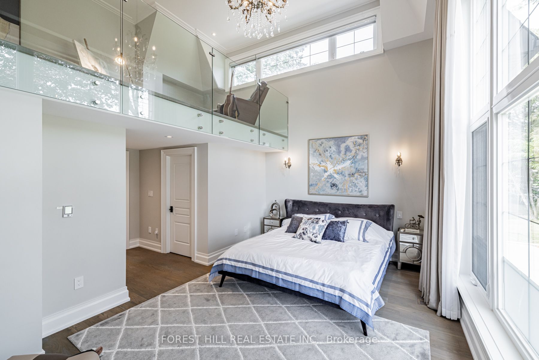 61 Hawksbury Dr