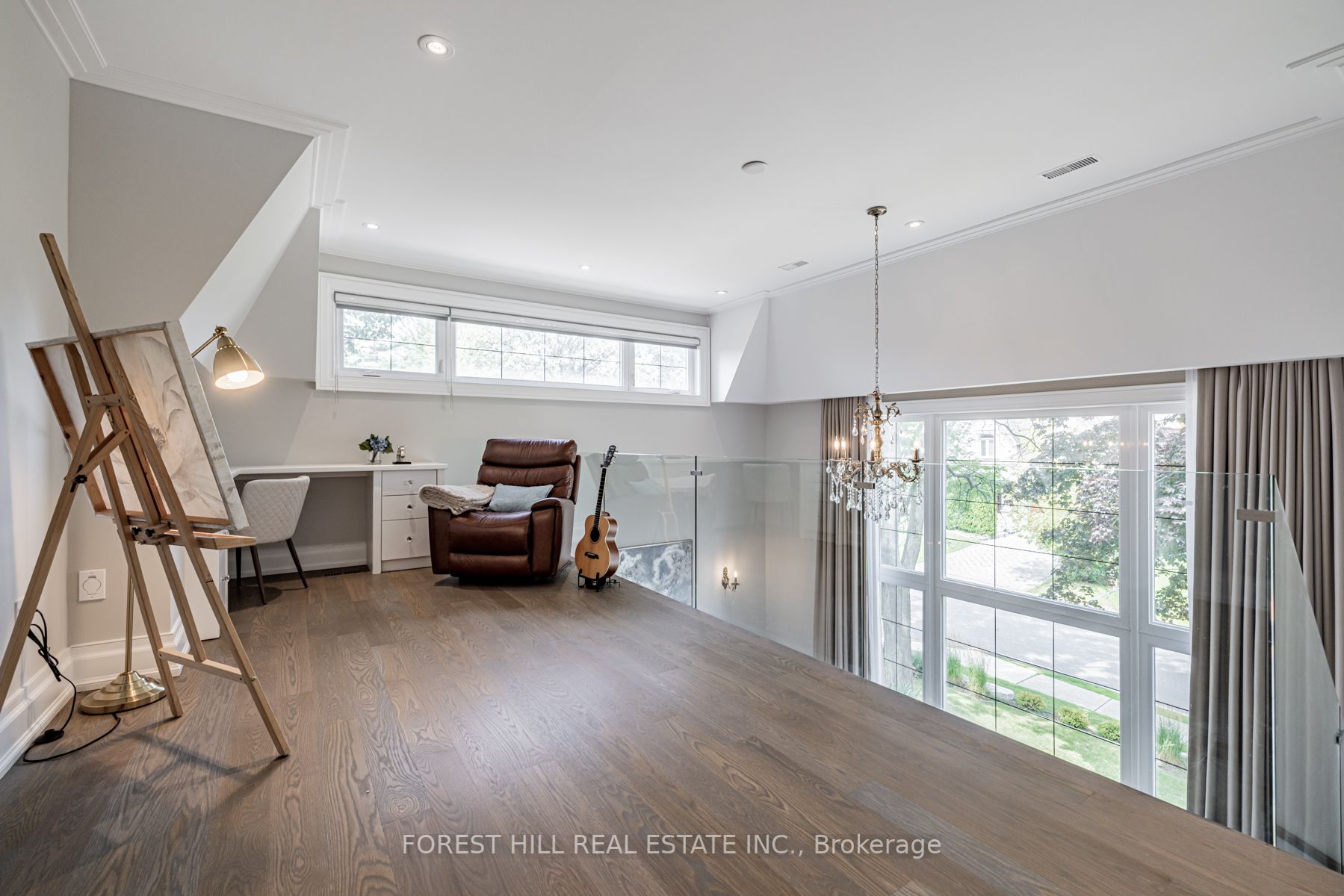 61 Hawksbury Dr